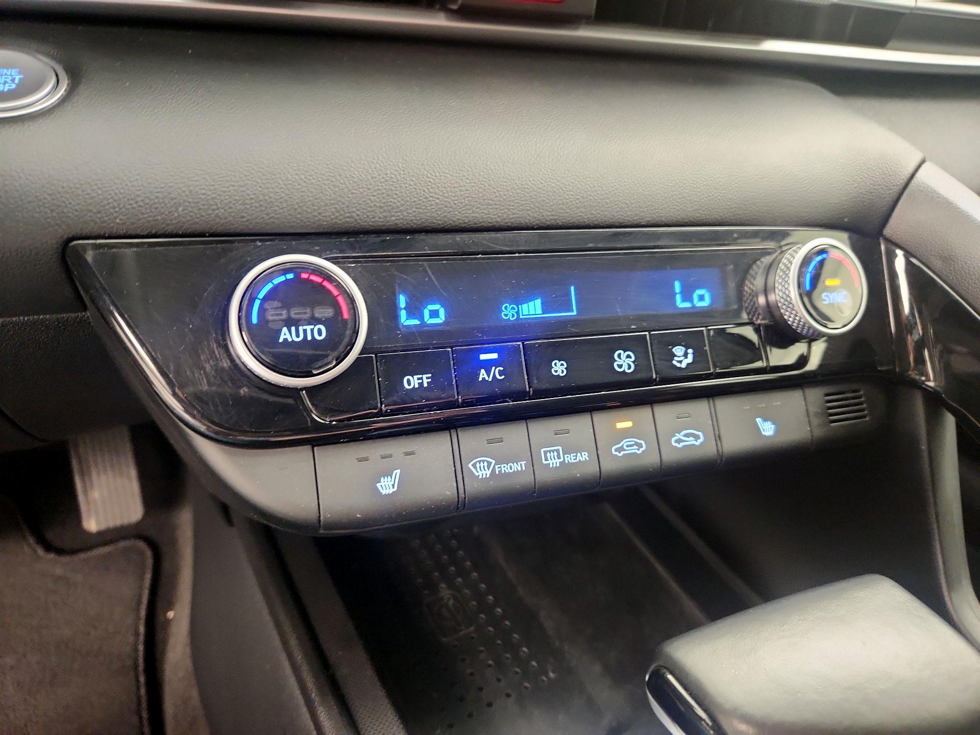 Thumbnail: 2022 Hyundai Elantra - 16