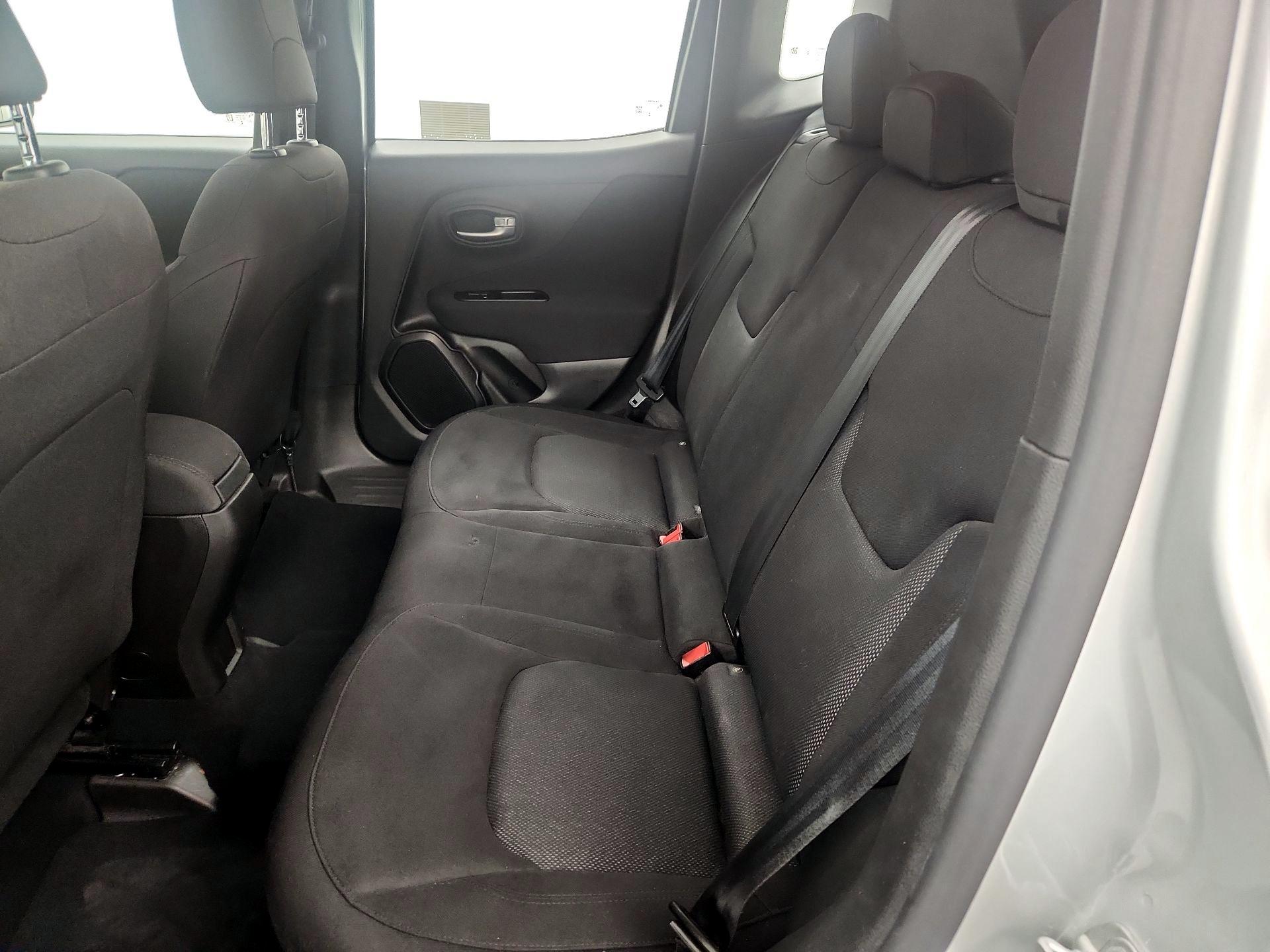 Thumbnail: 2021 Jeep Renegade - 19