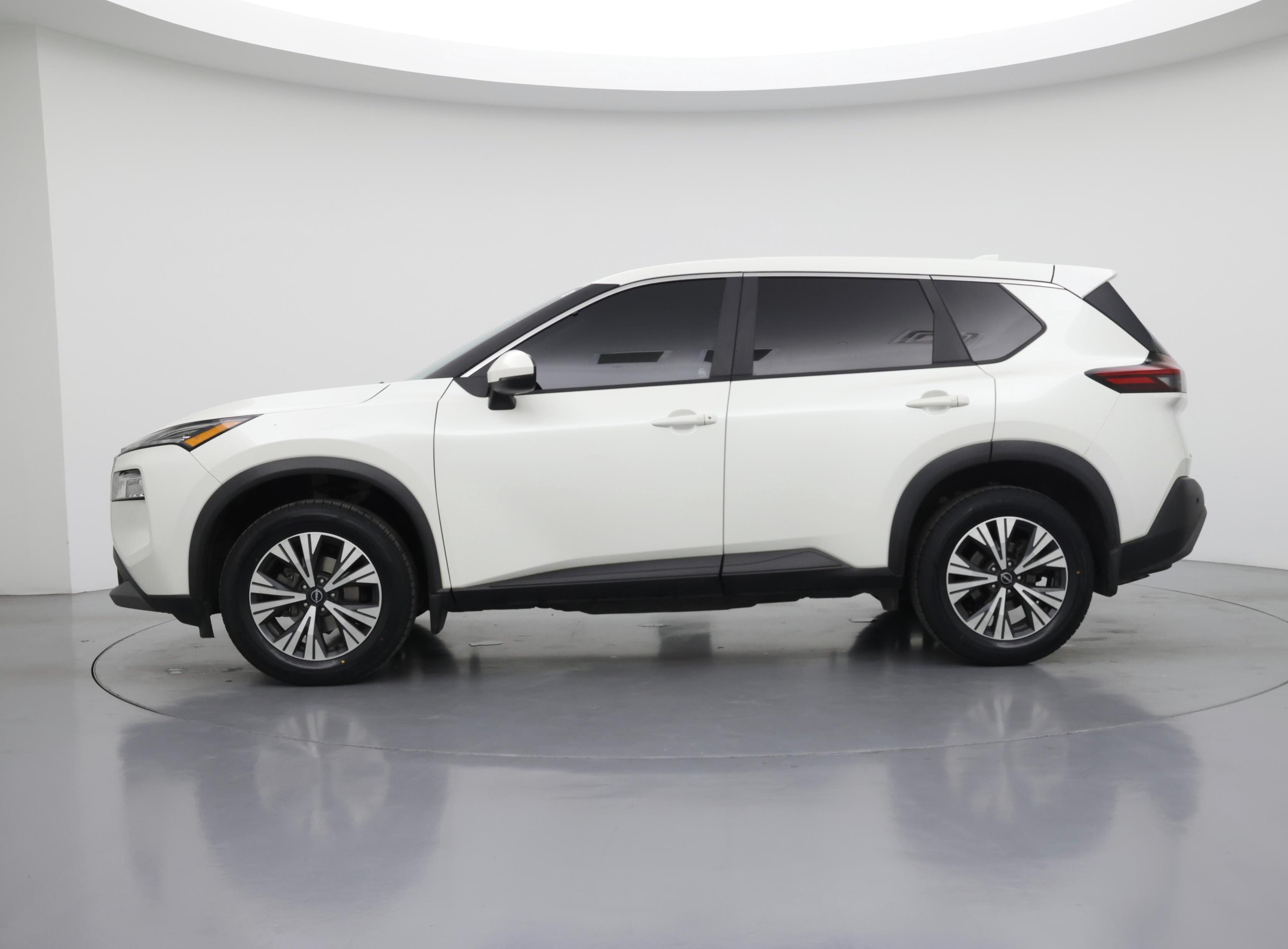 Thumbnail: 2023 Nissan Rogue - 3