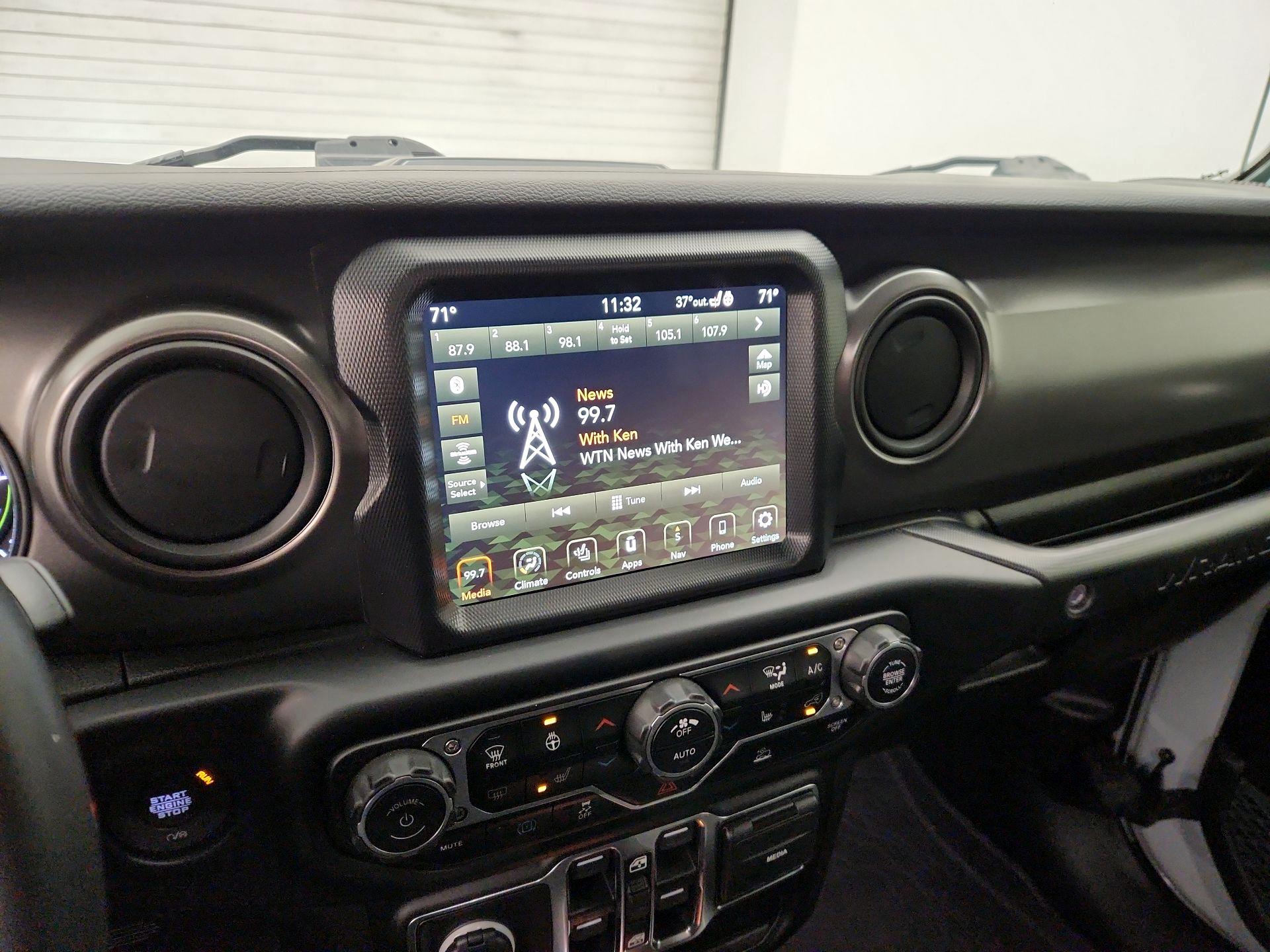 Thumbnail: 2023 Jeep Wrangler - 15