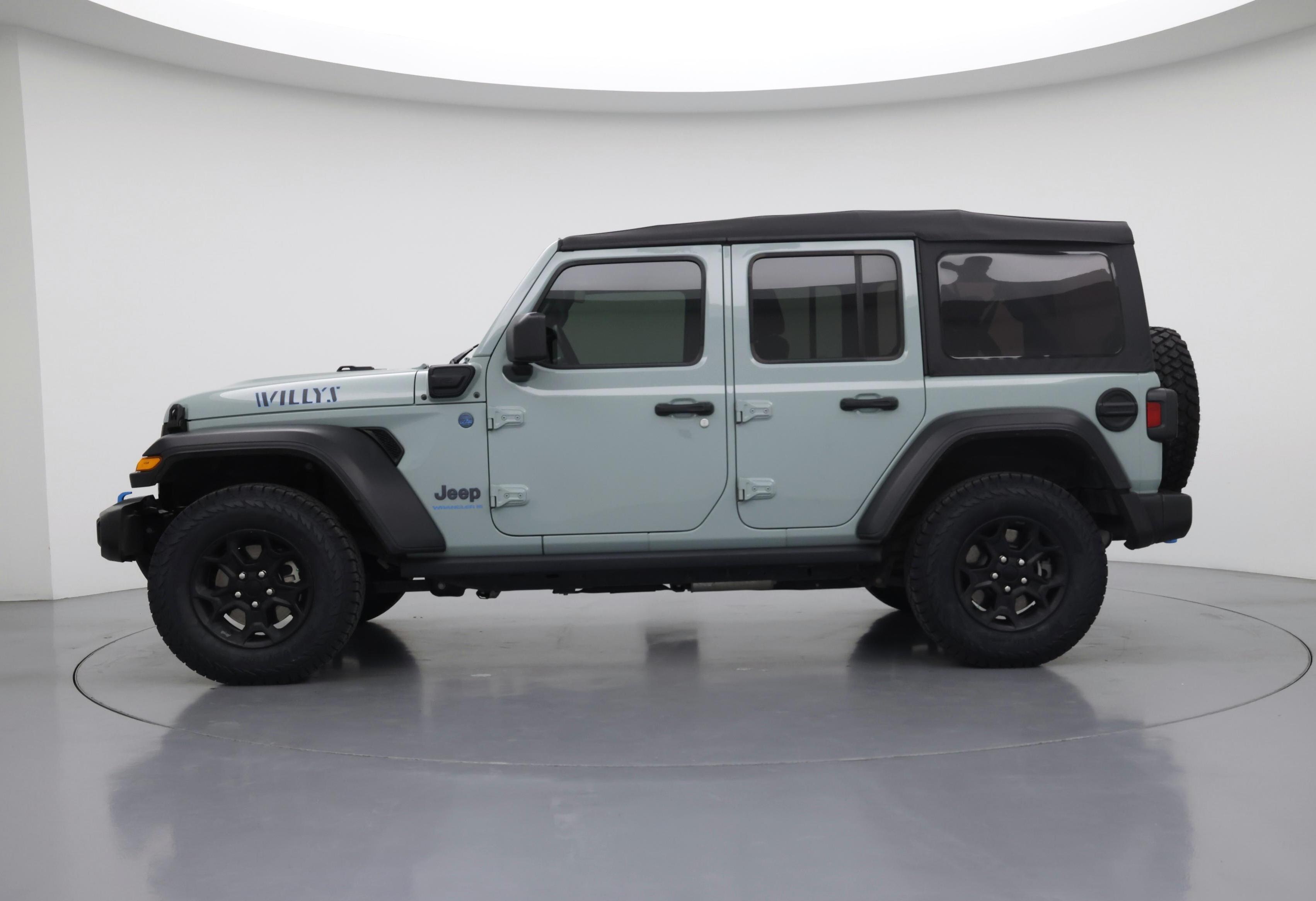 Thumbnail: 2023 Jeep Wrangler - 3