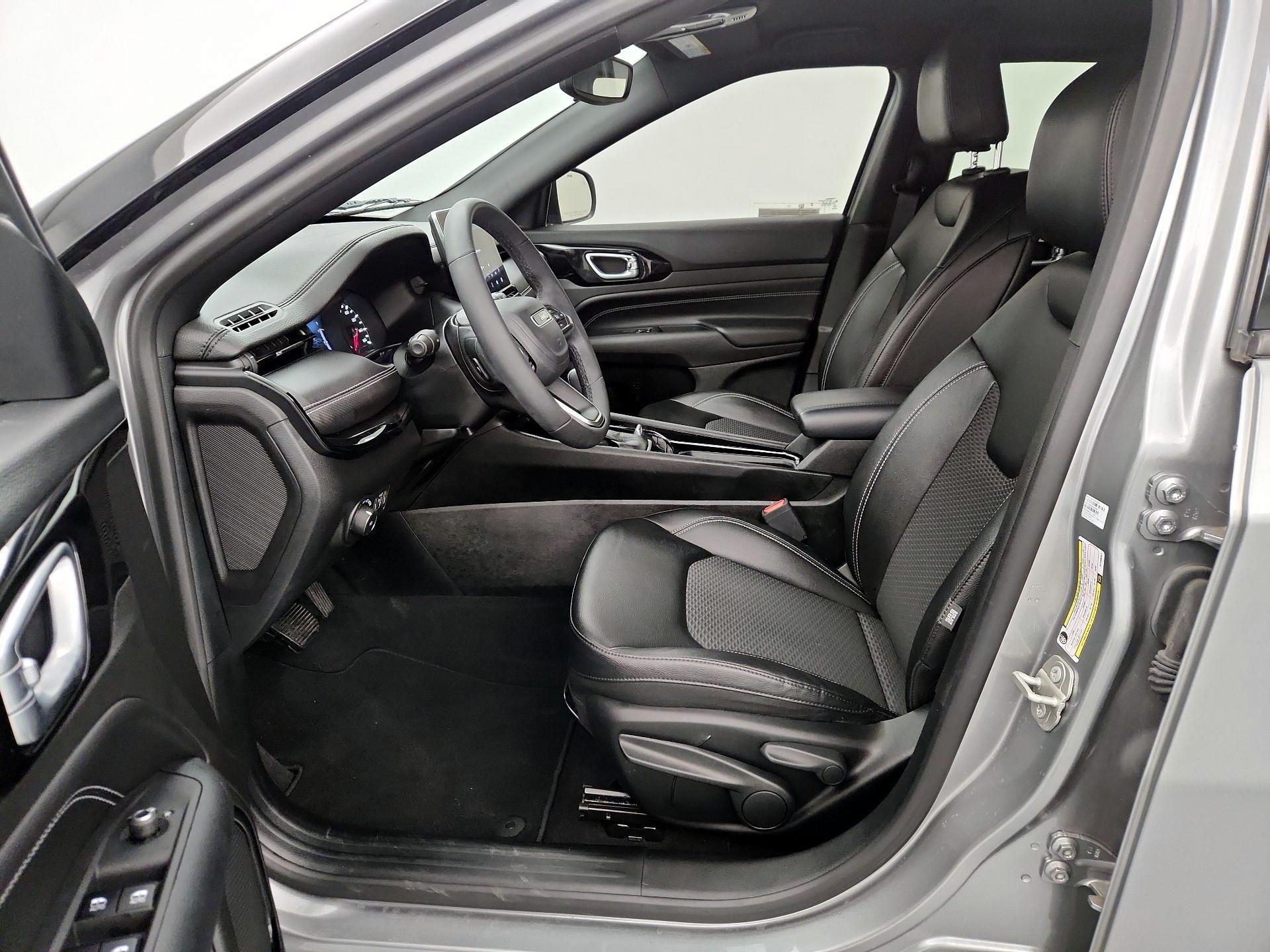 Thumbnail: 2024 Jeep Compass - 11