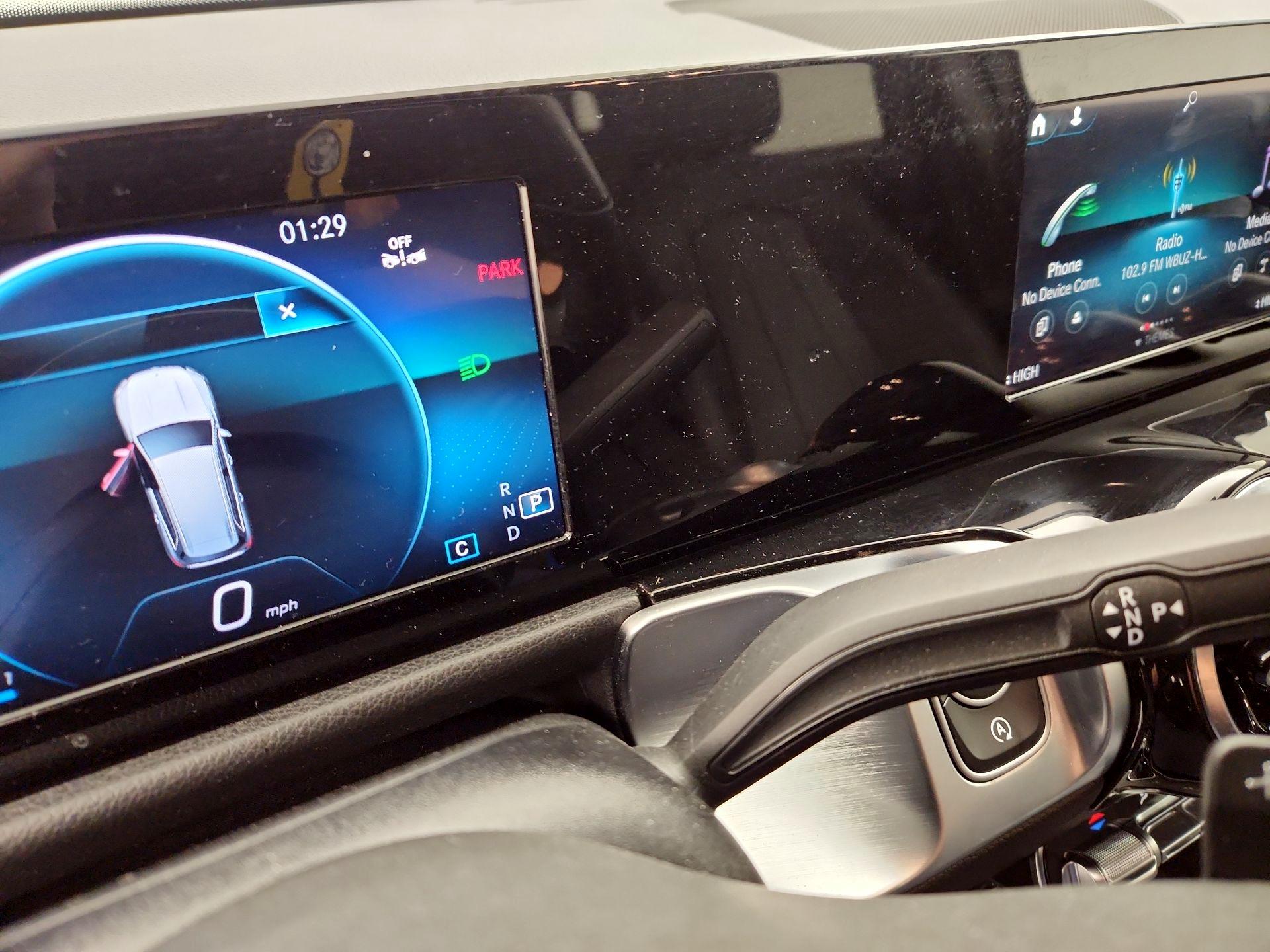 Thumbnail: 2023 Mercedes-Benz GLB - 17