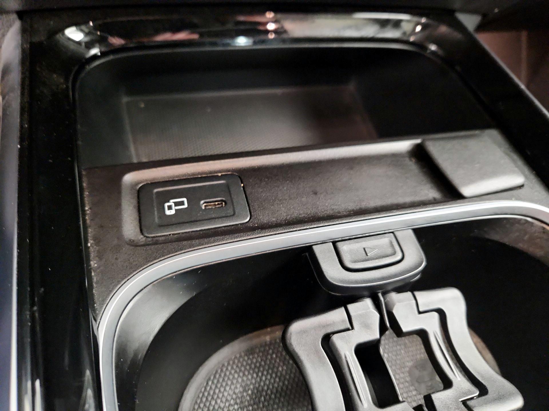 Thumbnail: 2023 Mercedes-Benz GLB - 18