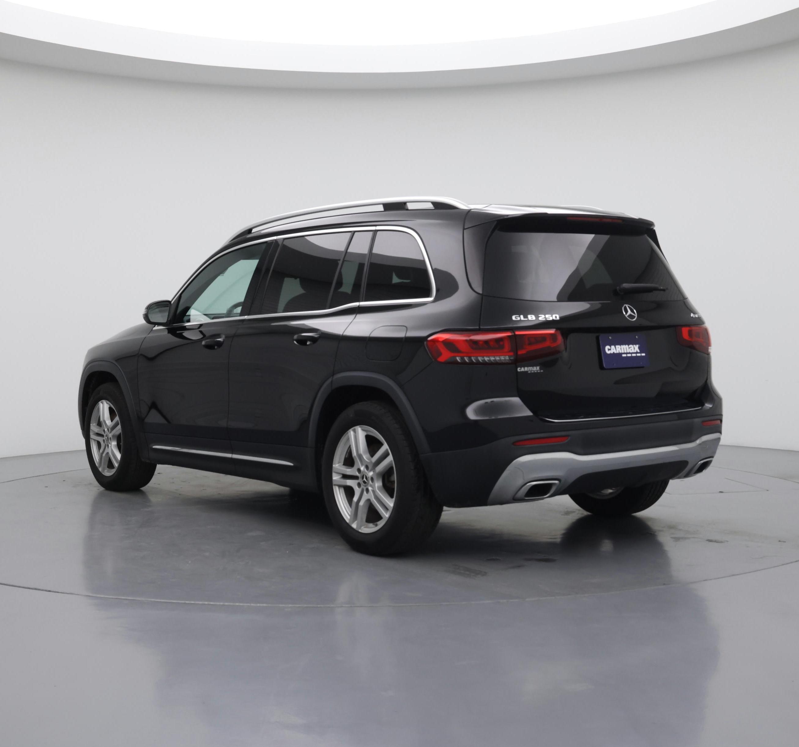 Thumbnail: 2023 Mercedes-Benz GLB - 2