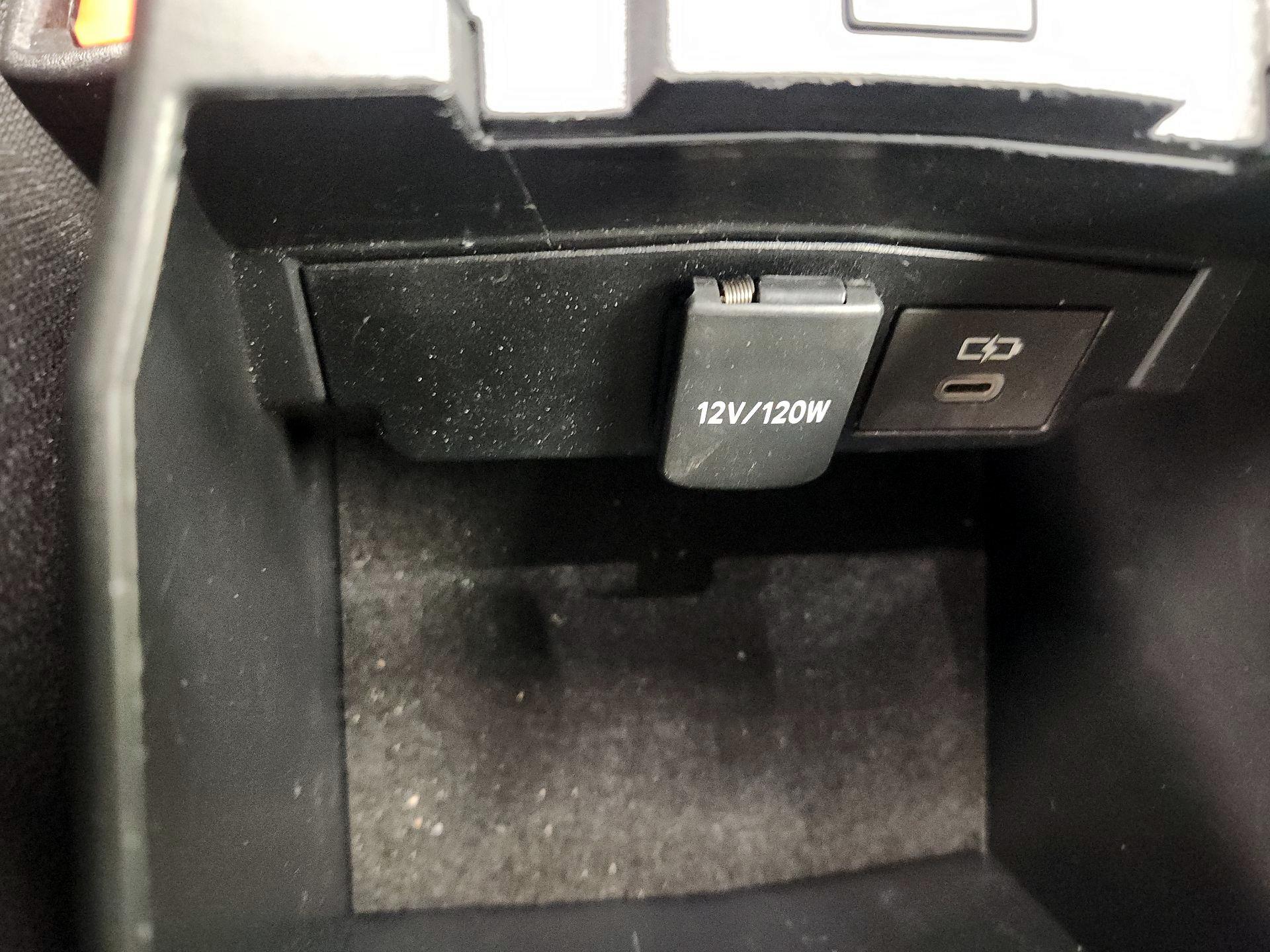 Thumbnail: 2024 Toyota Corolla - 18