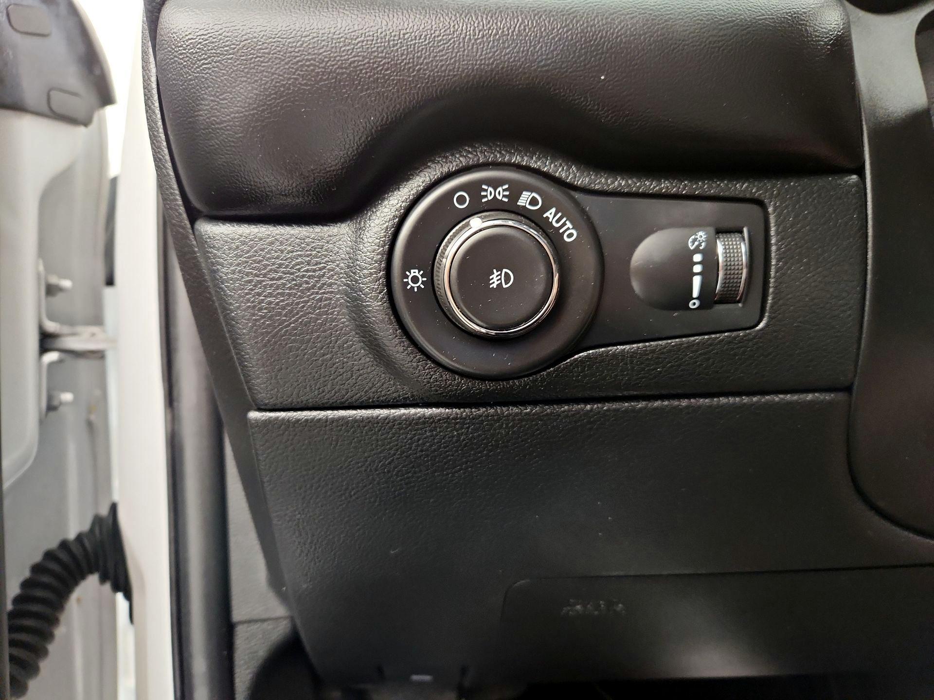 Thumbnail: 2022 Dodge Durango - 13