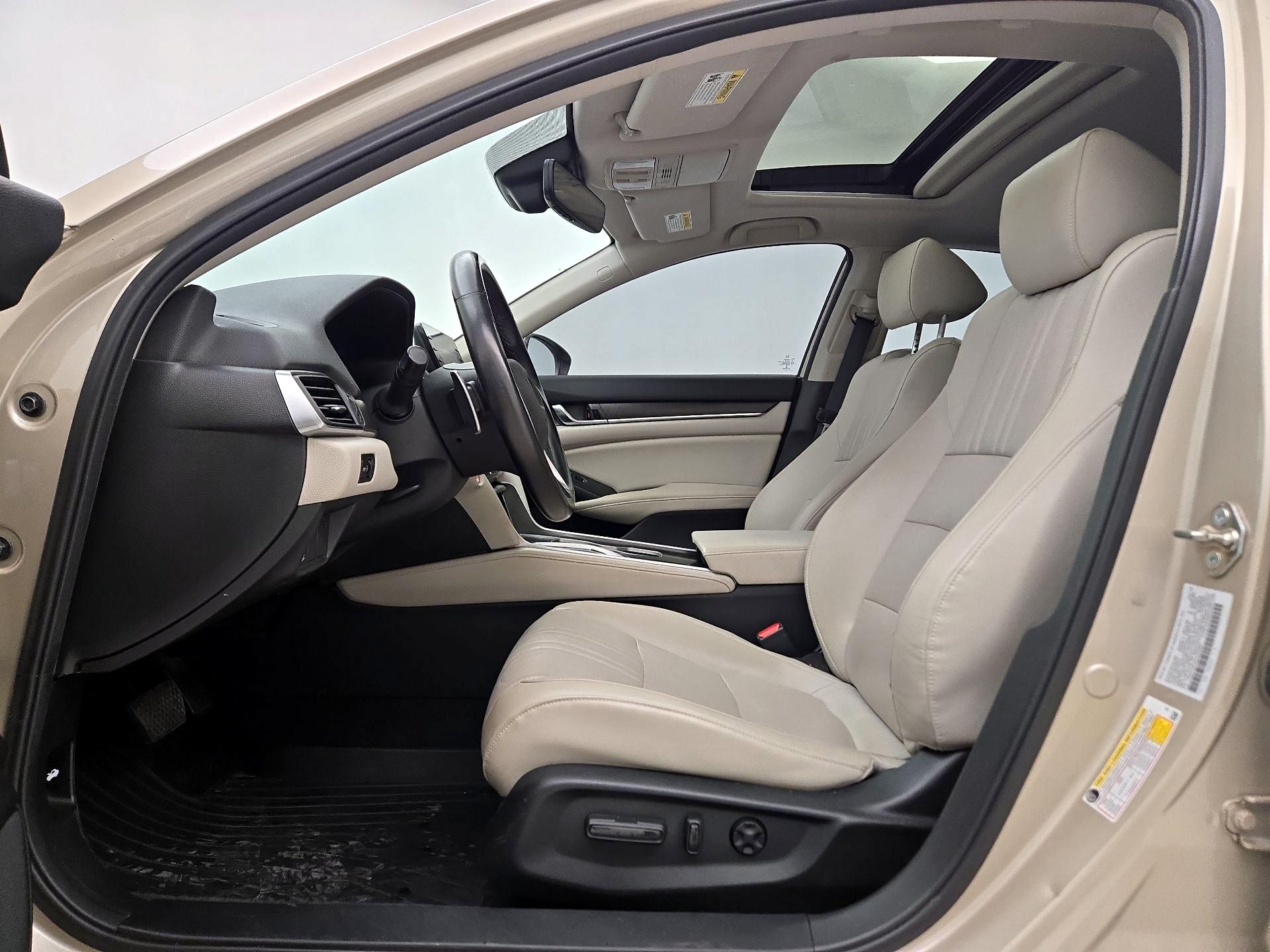 Thumbnail: 2018 Honda Accord - 11