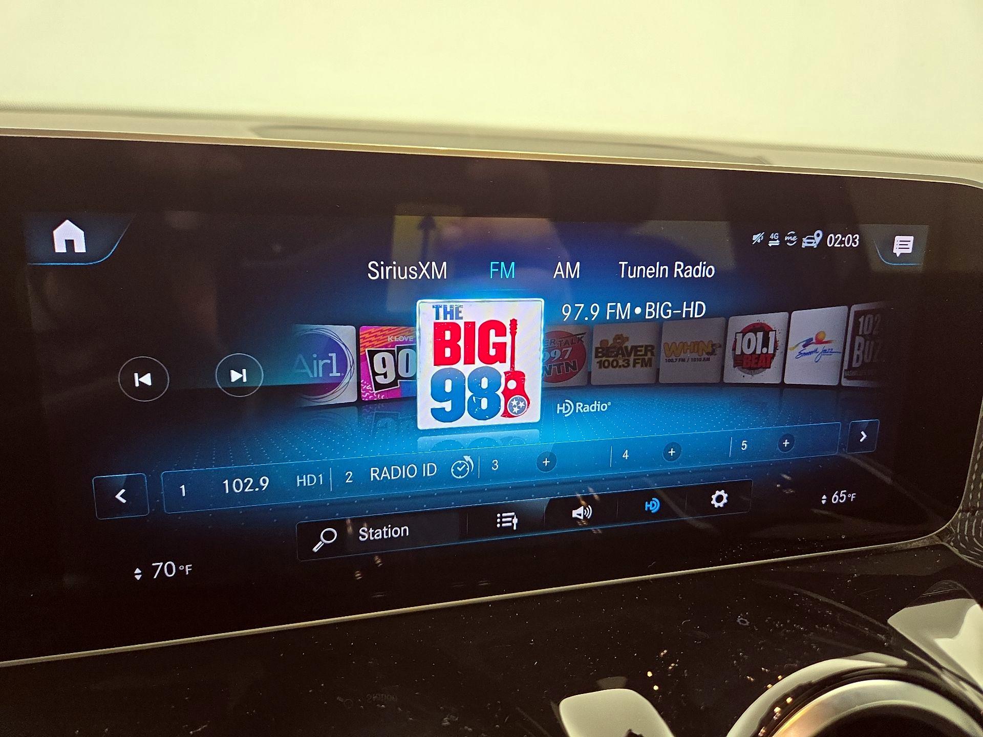 Thumbnail: 2021 Mercedes-Benz GLB - 16