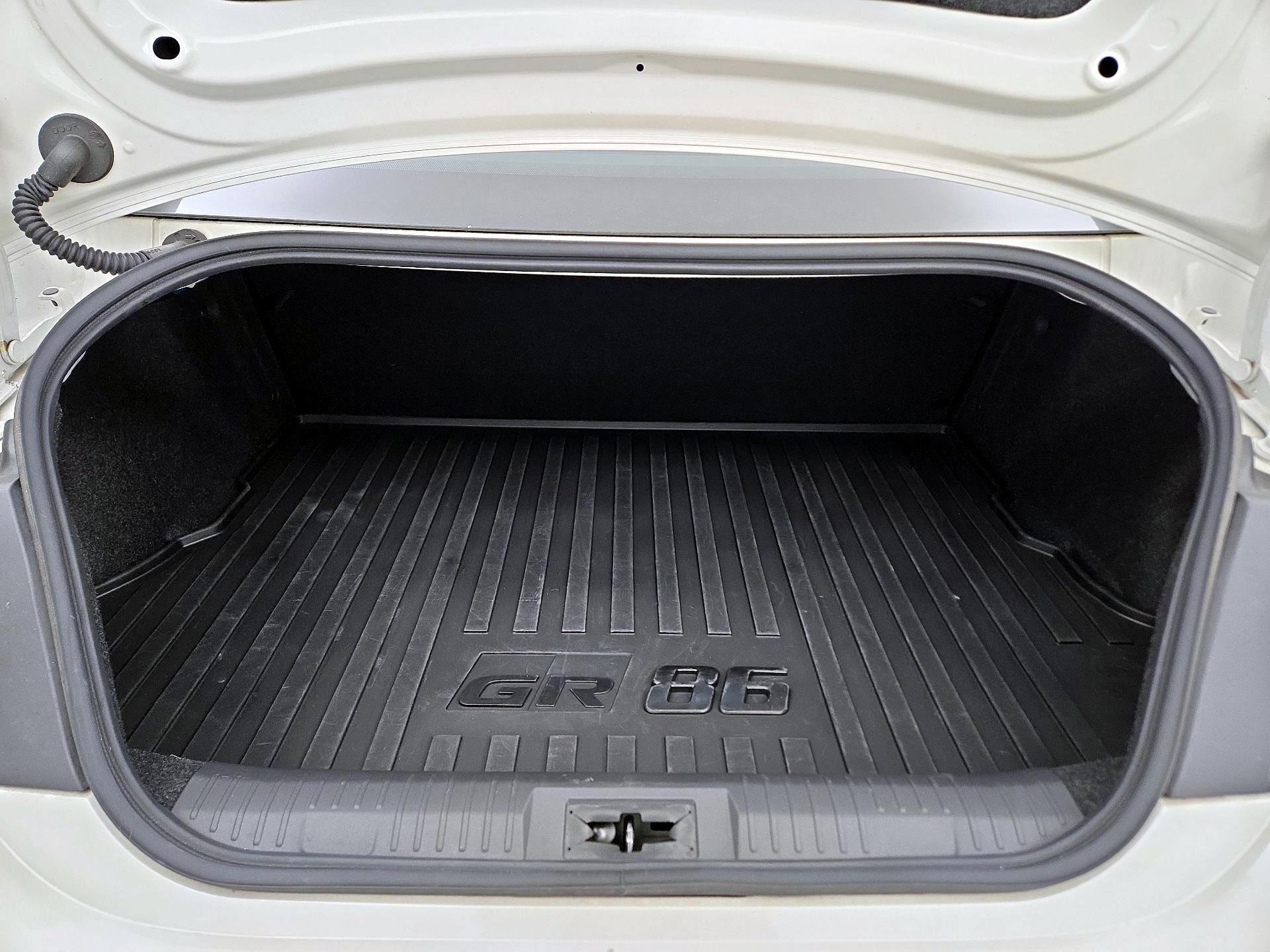 Thumbnail: 2025 Toyota GR86 - 20