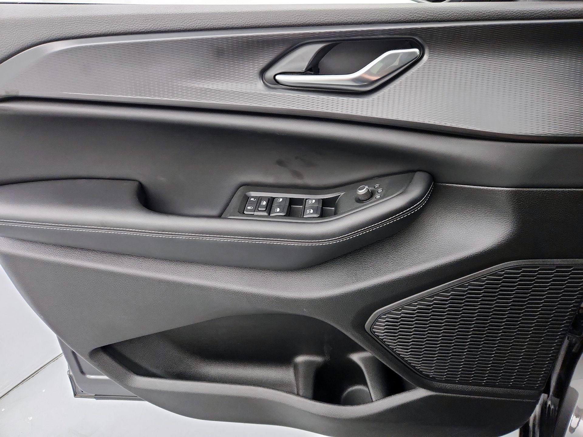 Thumbnail: 2024 Jeep Grand Cherokee - 12