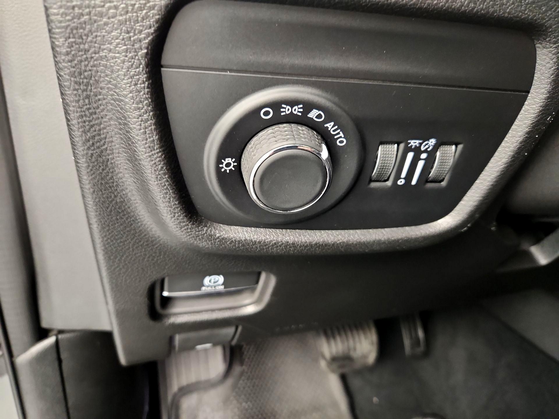 Thumbnail: 2024 Jeep Grand Cherokee - 13