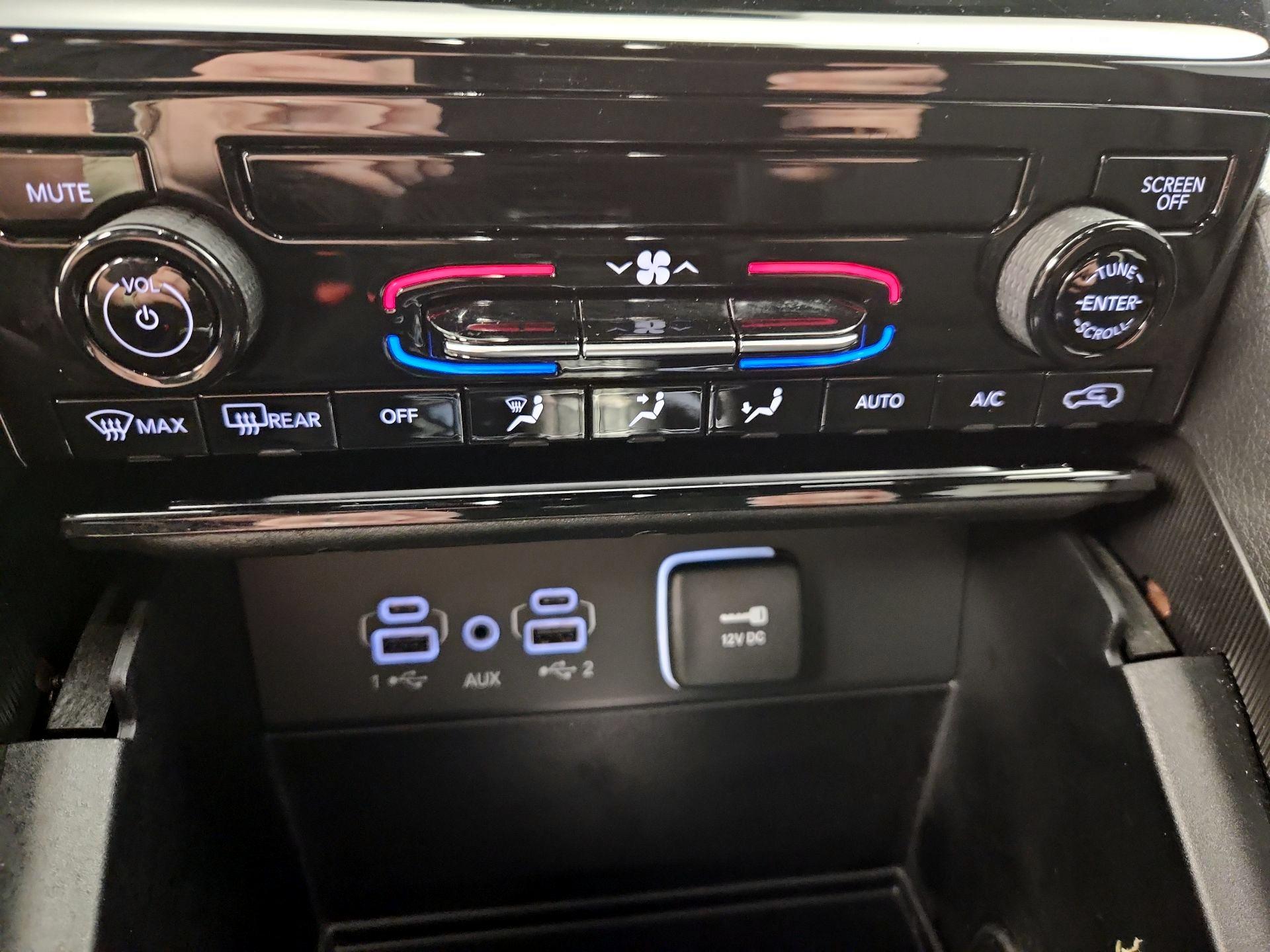 Thumbnail: 2024 Jeep Grand Cherokee - 16