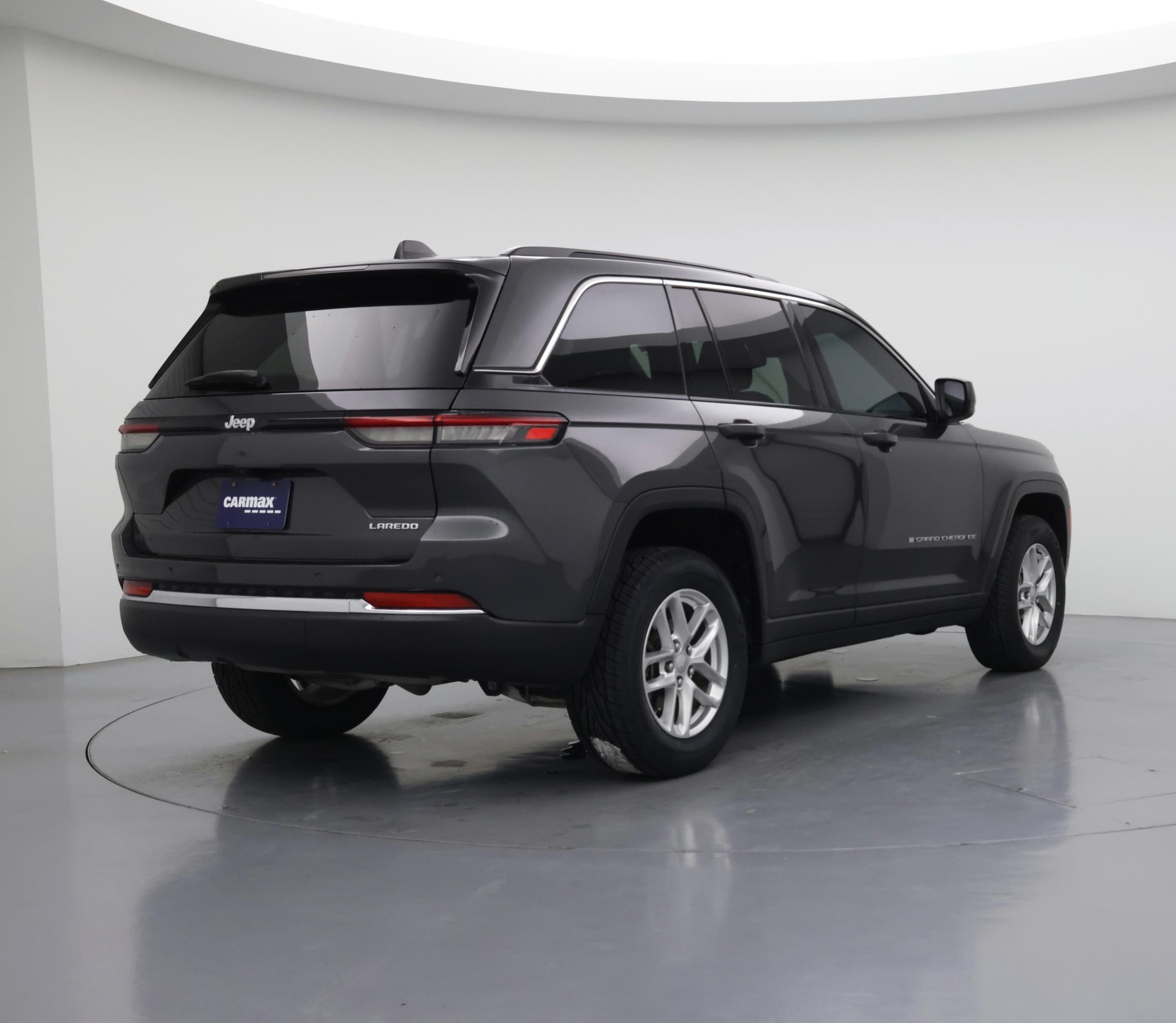 Thumbnail: 2024 Jeep Grand Cherokee - 8