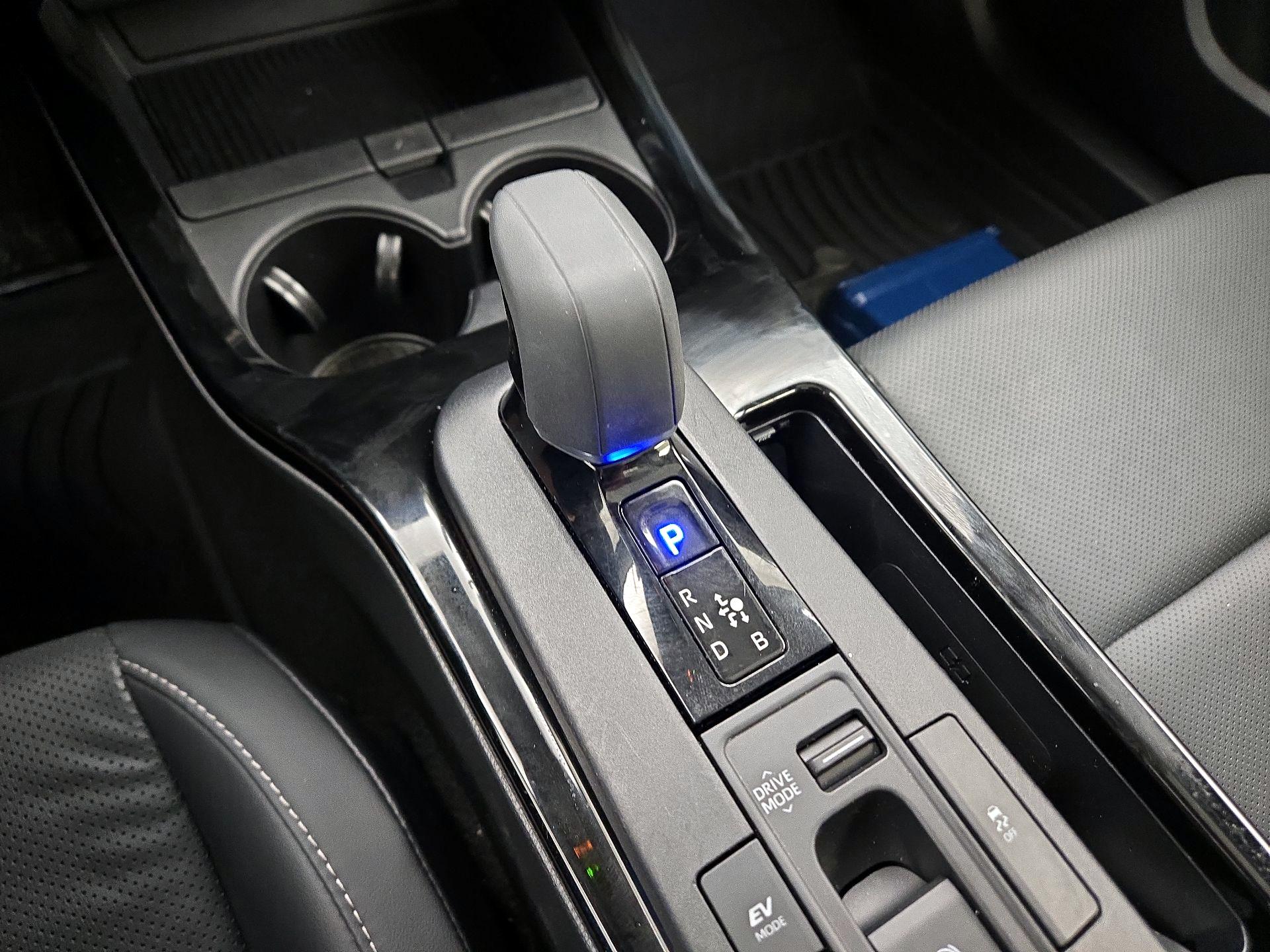 Thumbnail: 2023 Toyota Prius - 17