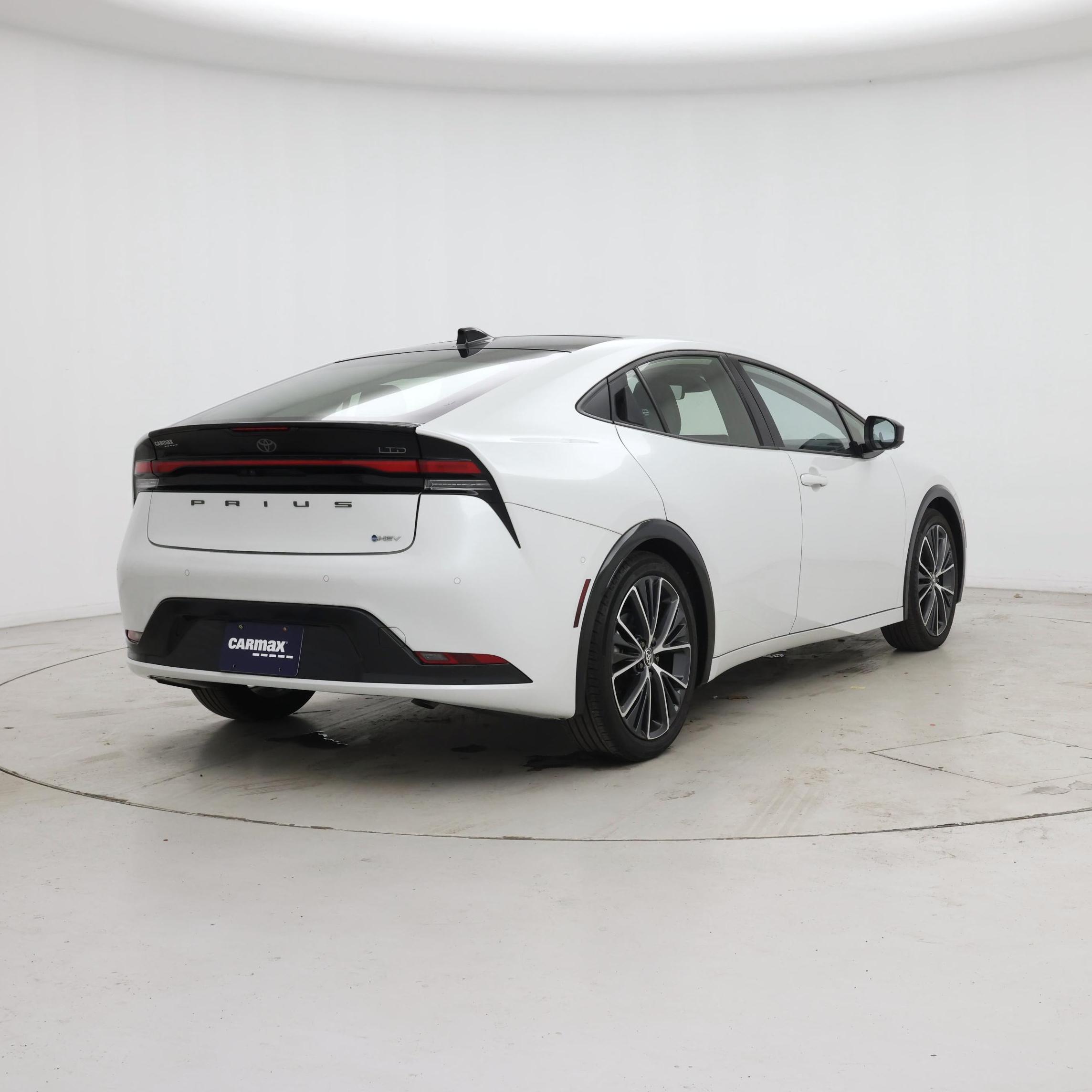 Thumbnail: 2023 Toyota Prius - 8