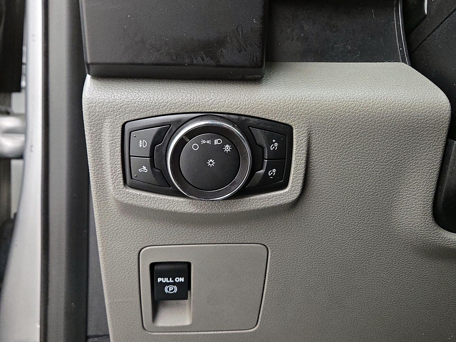 Thumbnail: 2017 Ford F-150 - 13