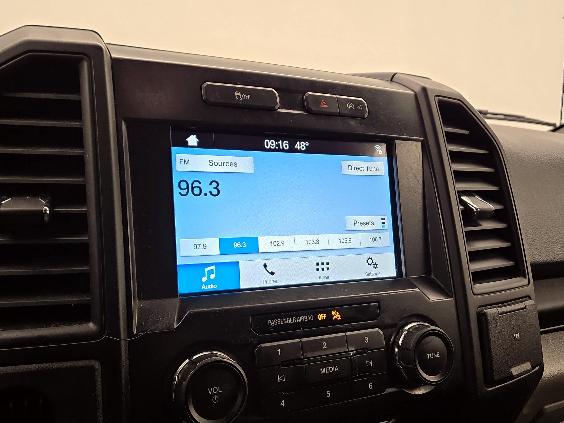 Thumbnail: 2017 Ford F-150 - 14