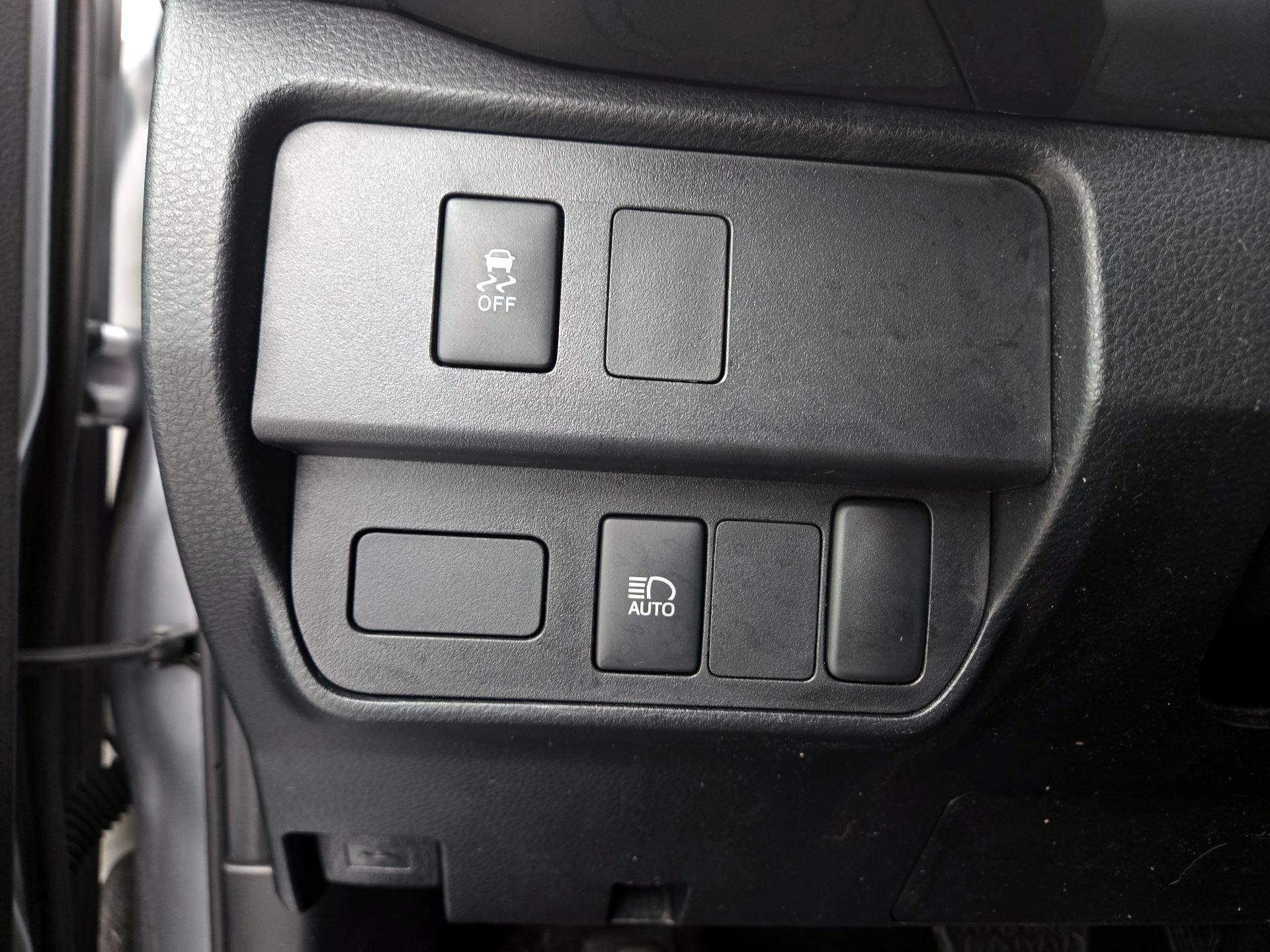 Thumbnail: 2023 Toyota Tacoma - 13