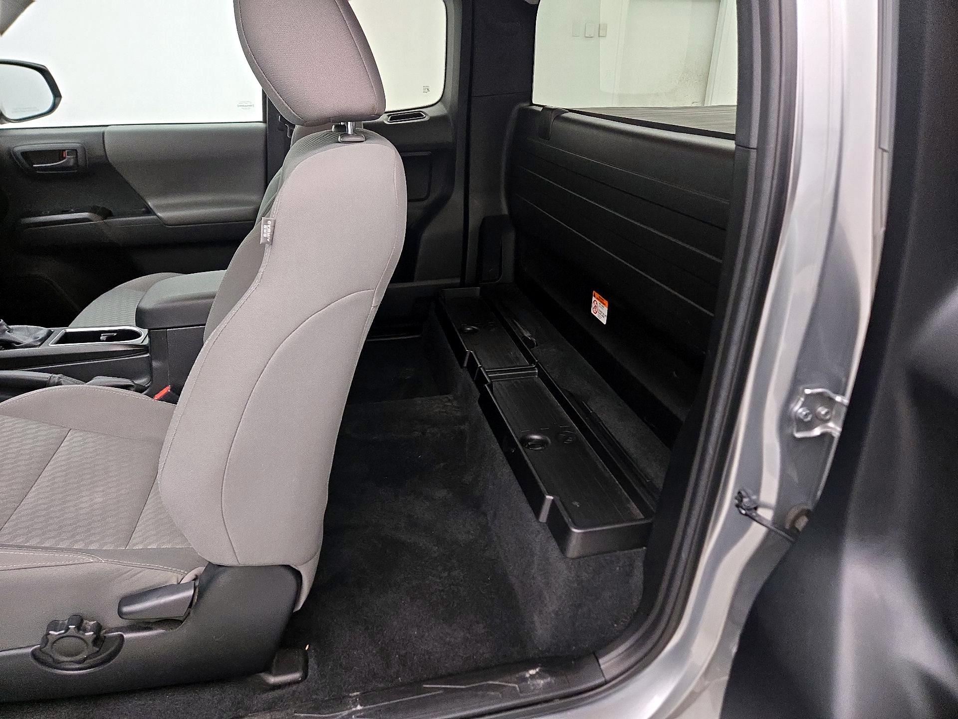 Thumbnail: 2023 Toyota Tacoma - 19