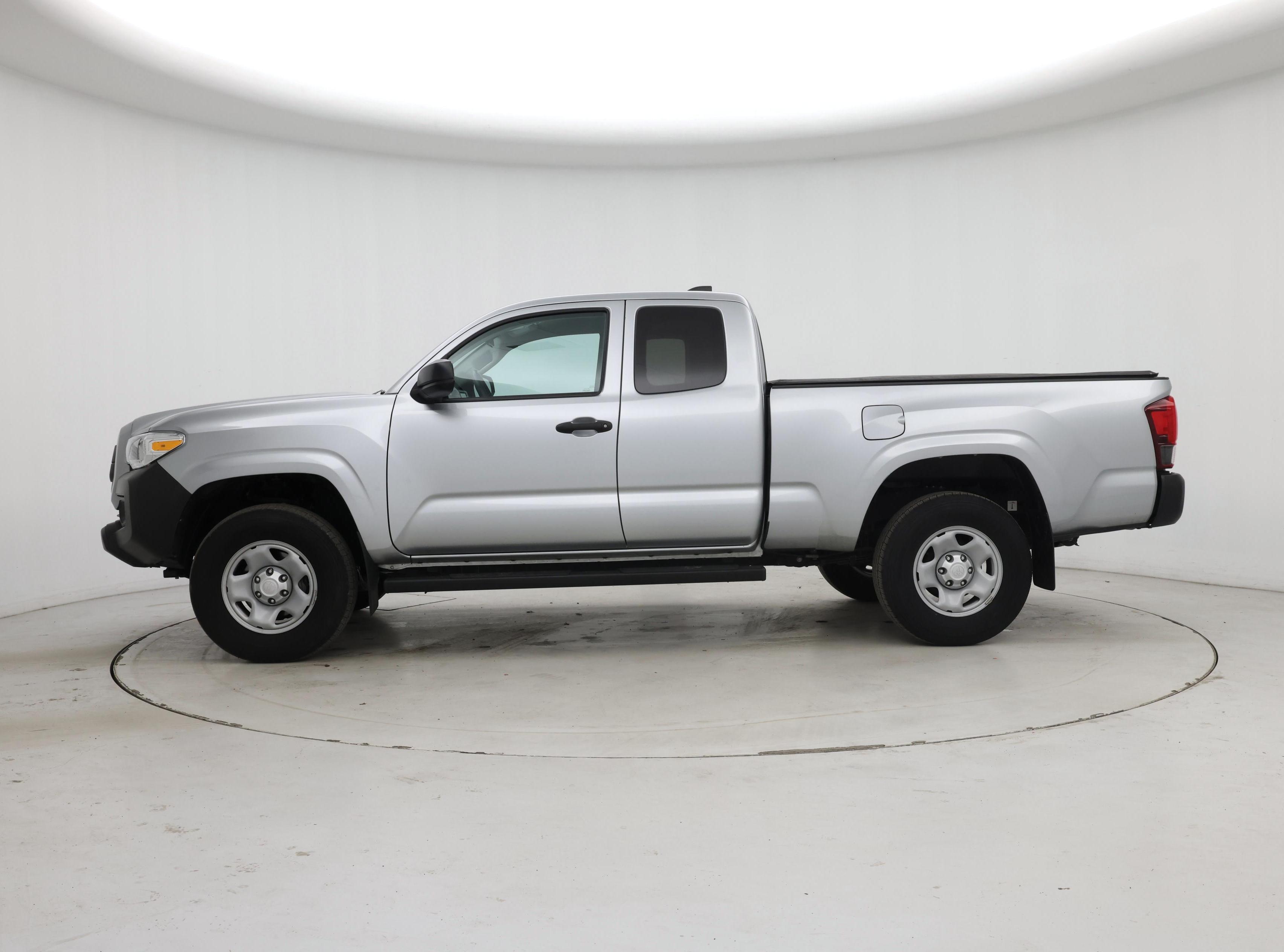 Thumbnail: 2023 Toyota Tacoma - 3