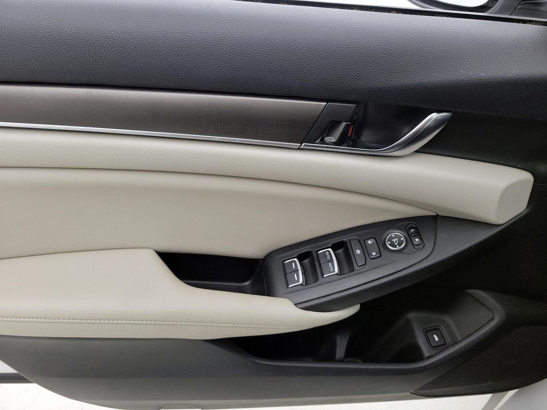 Thumbnail: 2020 Honda Accord - 12