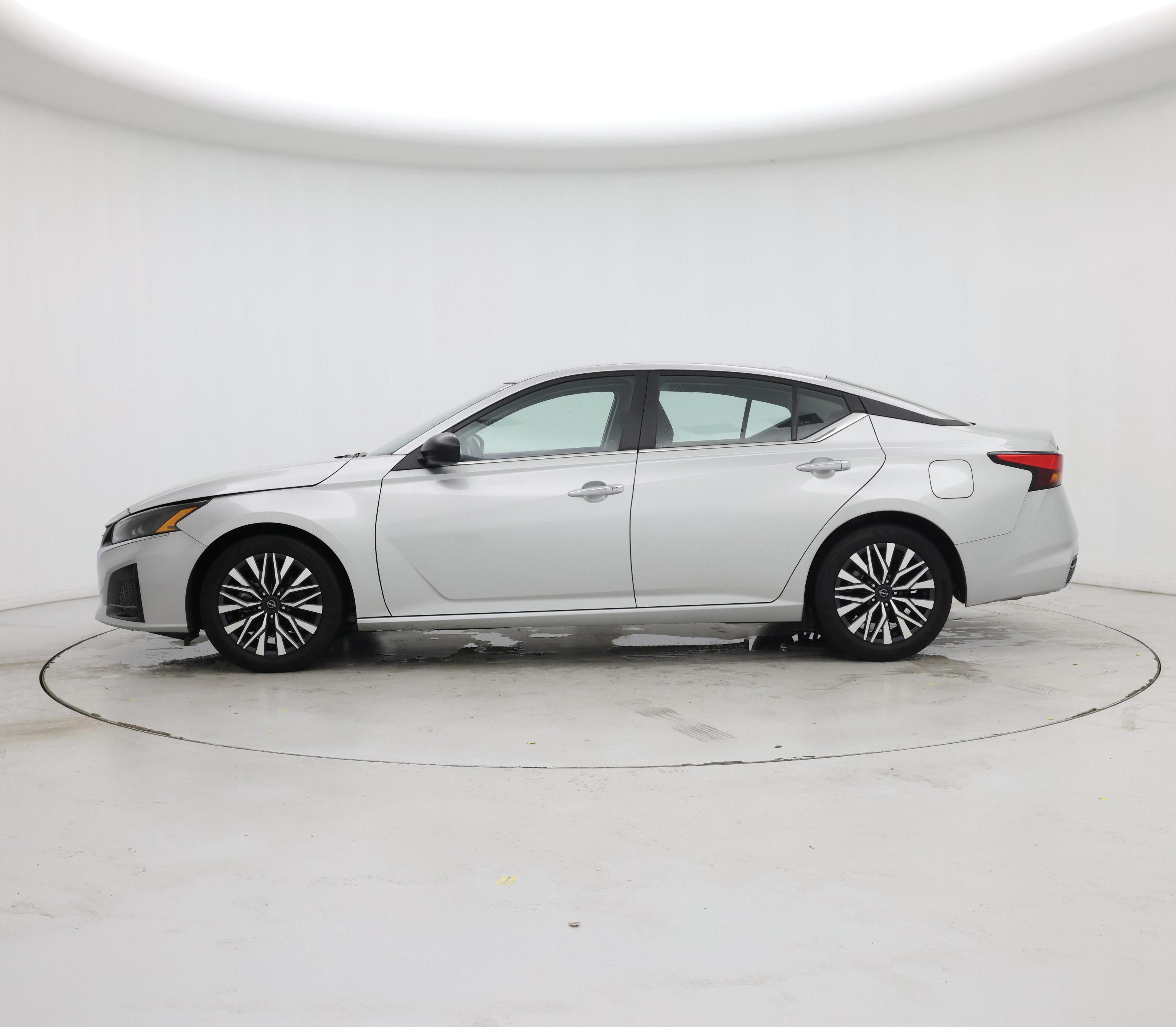 Thumbnail: 2024 Nissan Altima - 3