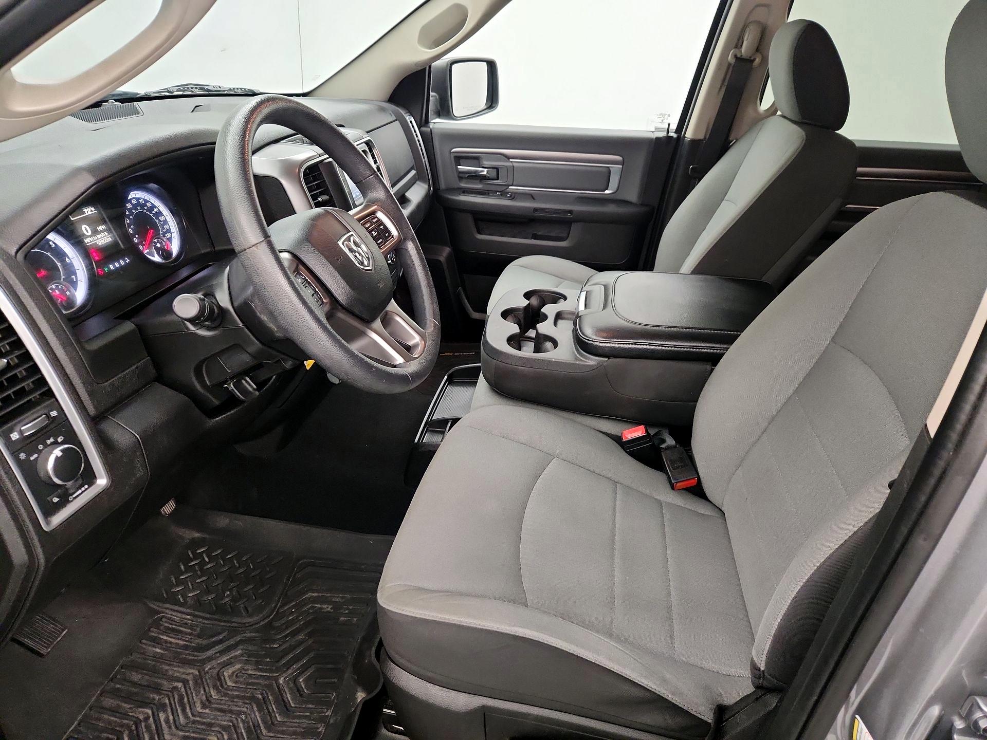 Thumbnail: 2022 RAM 1500 Classic - 11