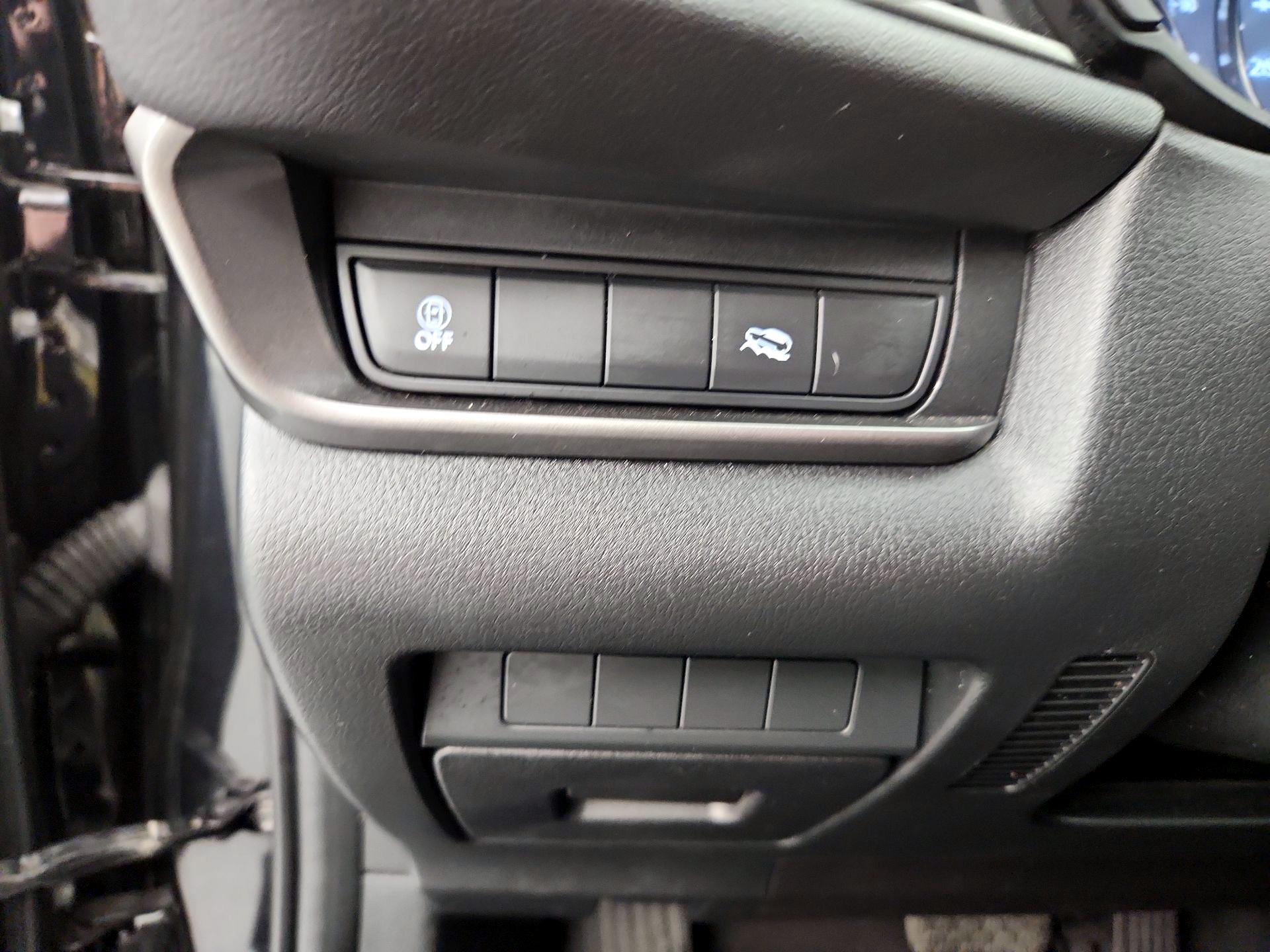 Thumbnail: 2022 Mazda CX-30 - 13