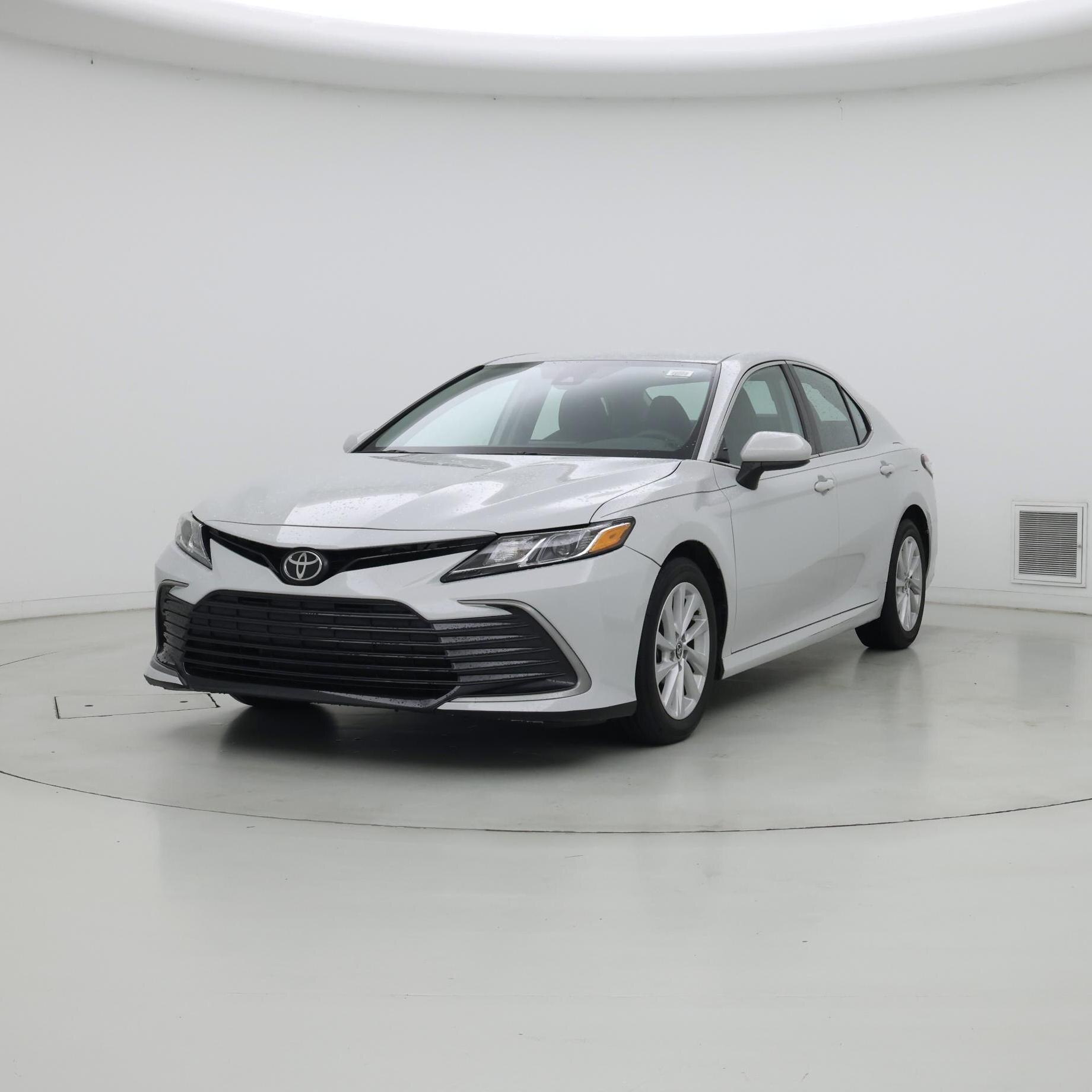 Thumbnail: 2022 Toyota Camry - 4