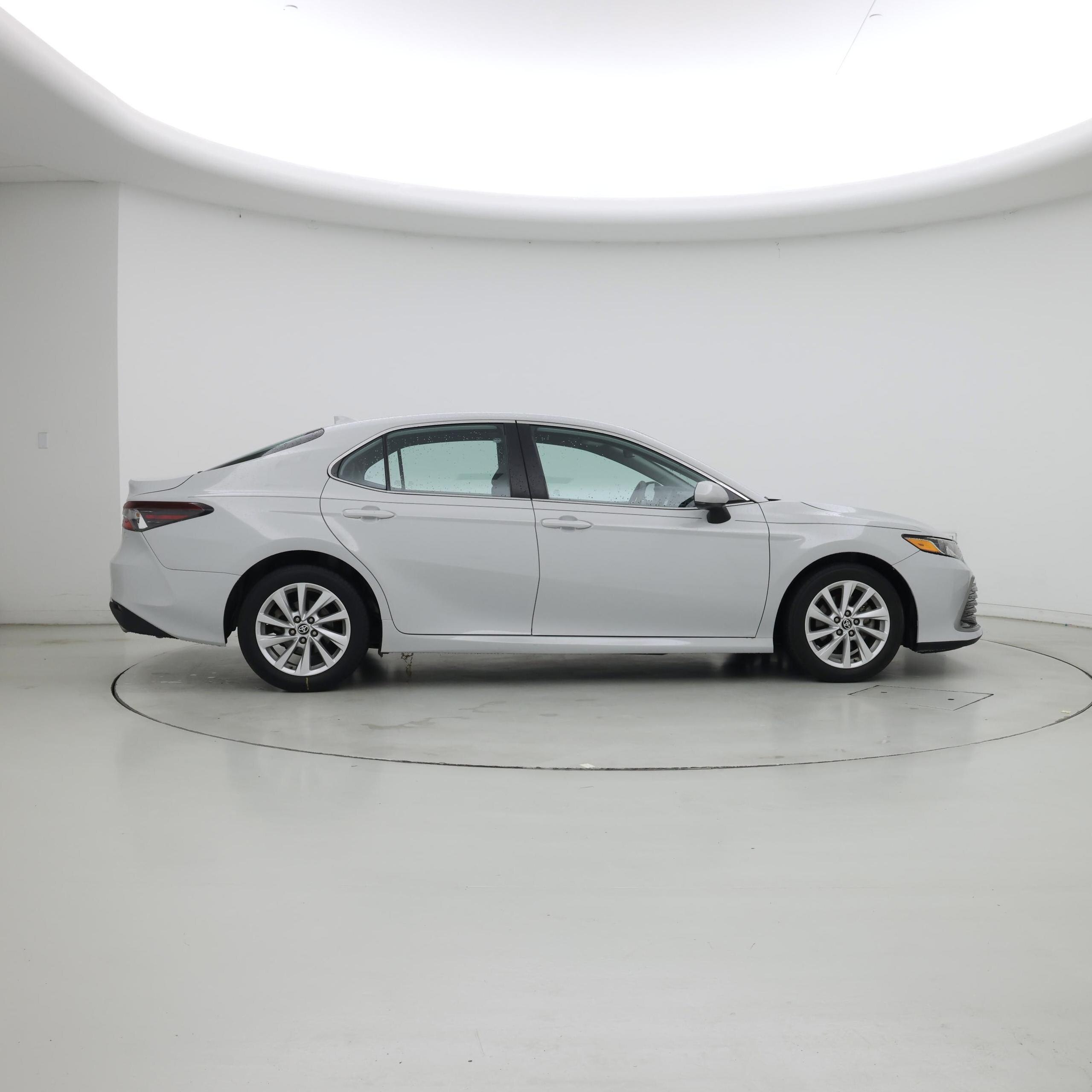 Thumbnail: 2022 Toyota Camry - 7