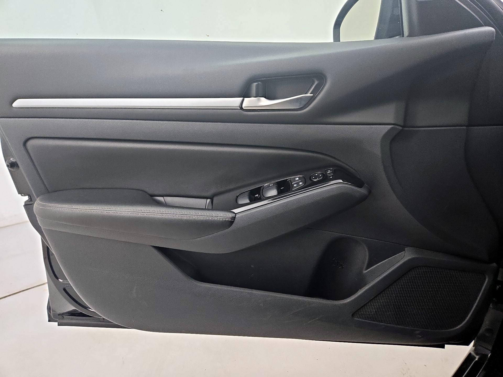 Thumbnail: 2023 Nissan Altima - 12