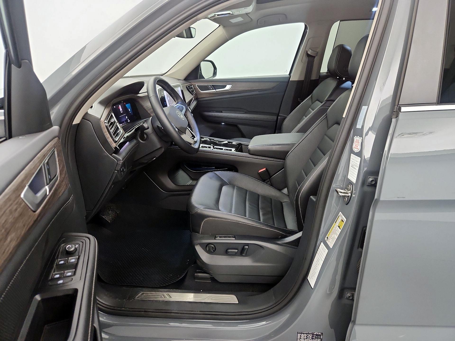 Thumbnail: 2025 Volkswagen Atlas - 11