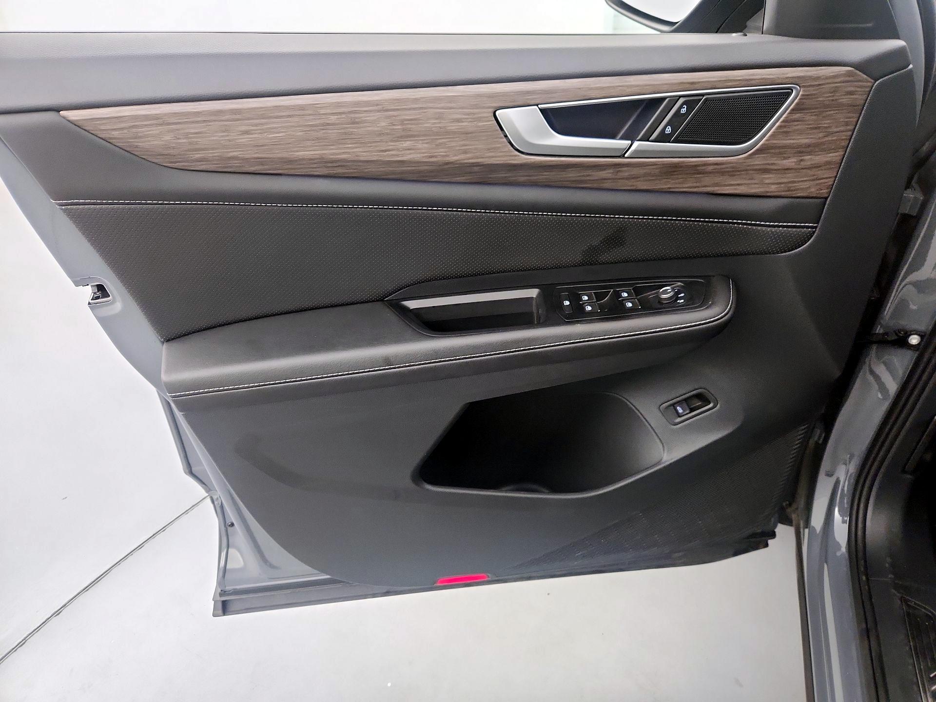 Thumbnail: 2025 Volkswagen Atlas - 12