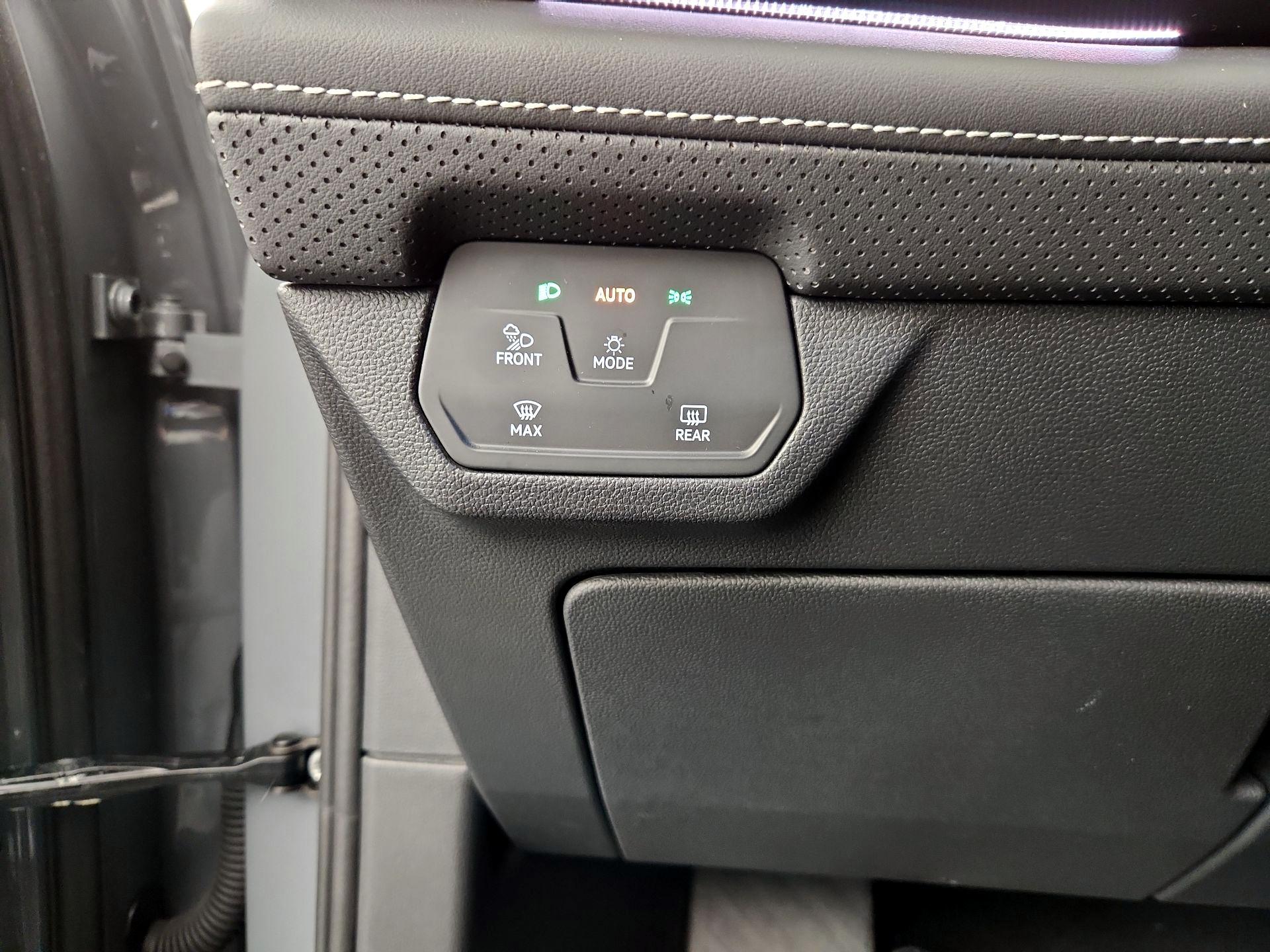 Thumbnail: 2025 Volkswagen Atlas - 13