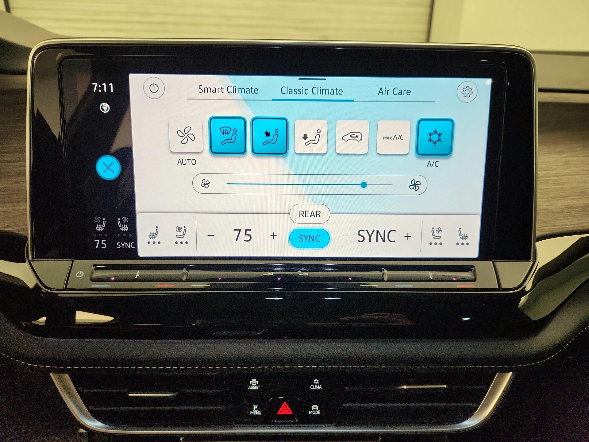 Thumbnail: 2025 Volkswagen Atlas - 17