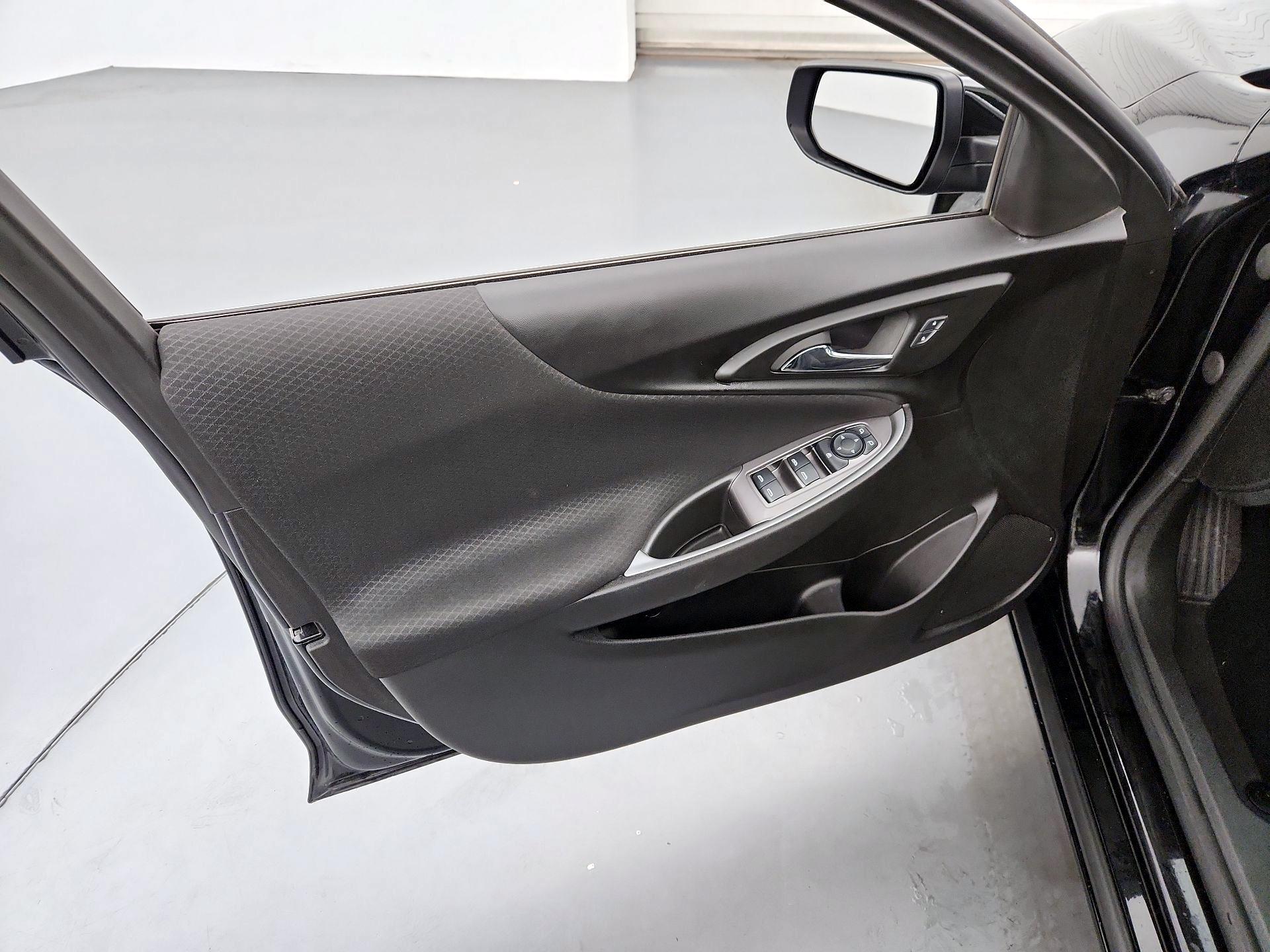 Thumbnail: 2023 Chevrolet Malibu - 12