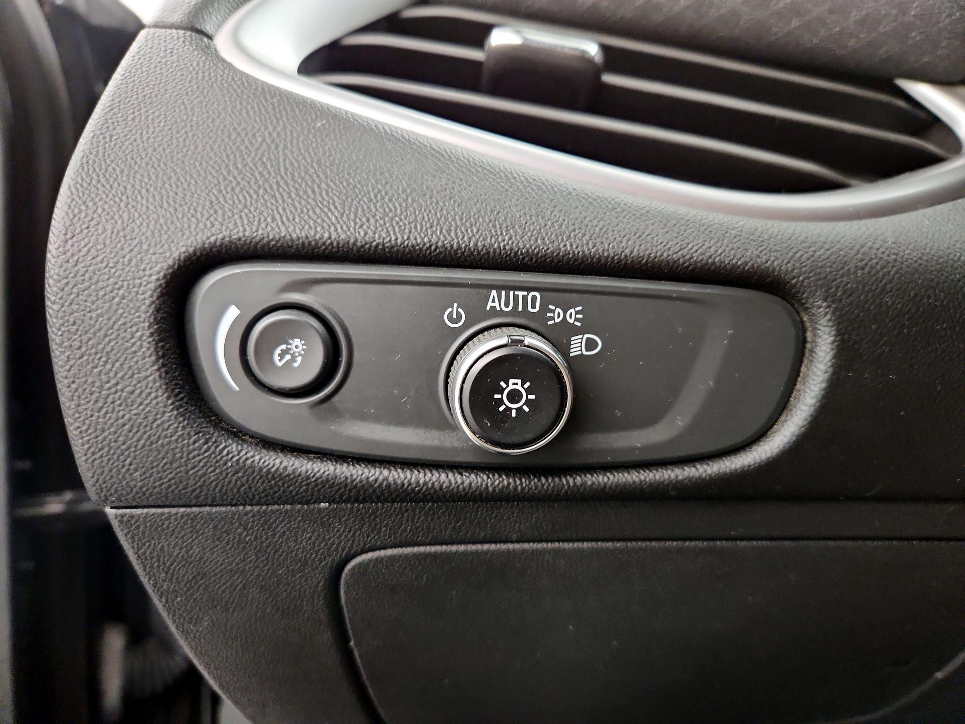 Thumbnail: 2023 Chevrolet Malibu - 13