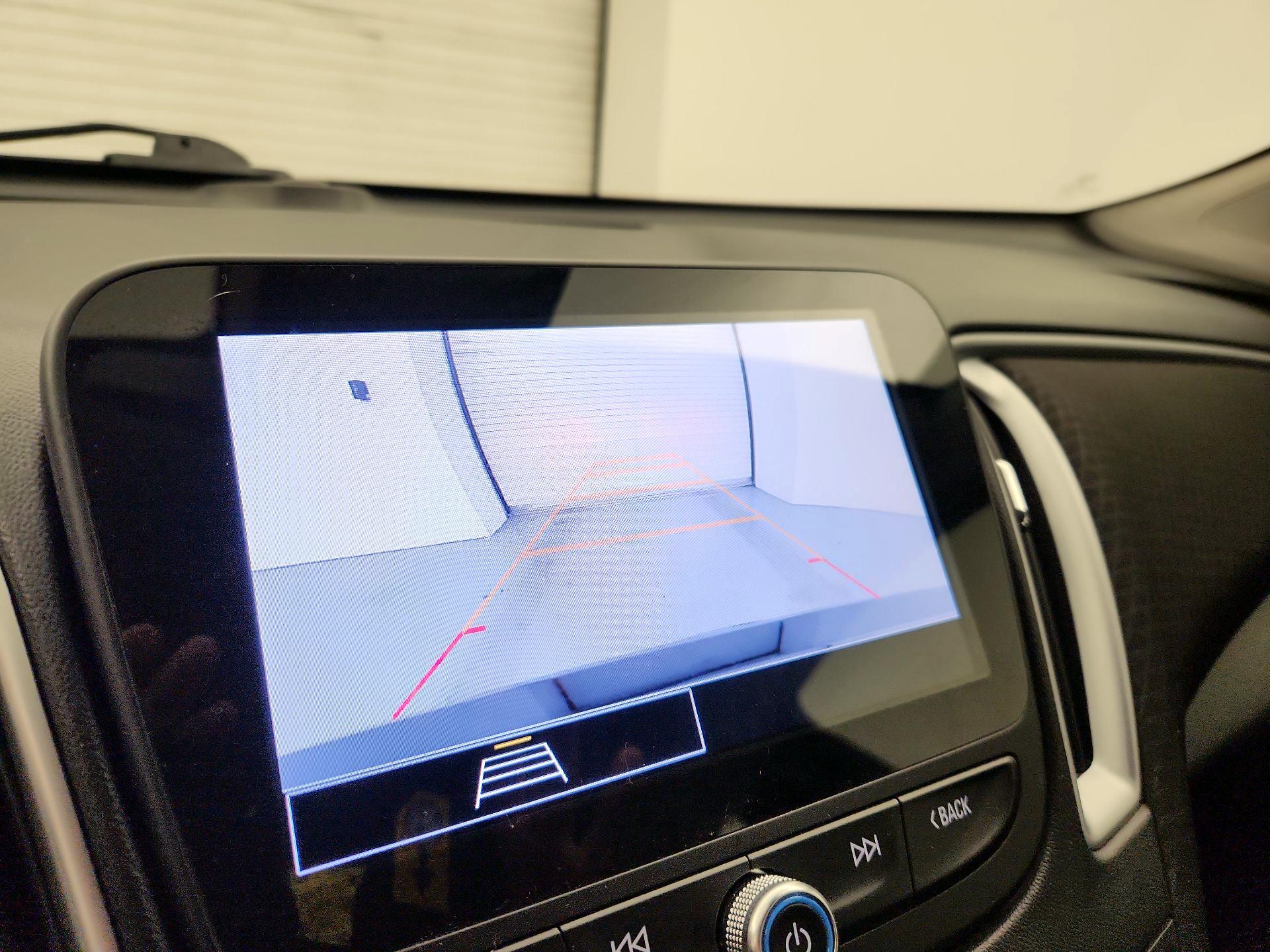 Thumbnail: 2023 Chevrolet Malibu - 14