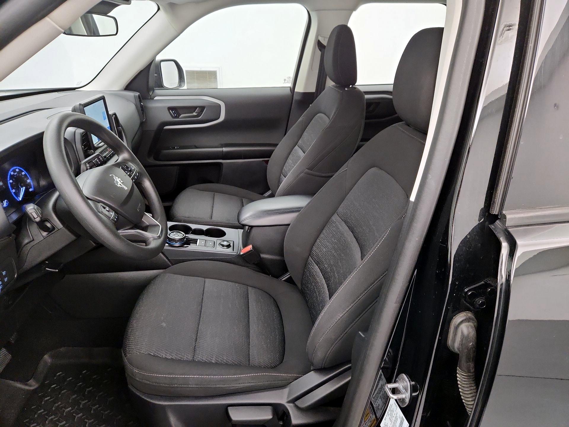 Thumbnail: 2022 Ford Bronco Sport - 11