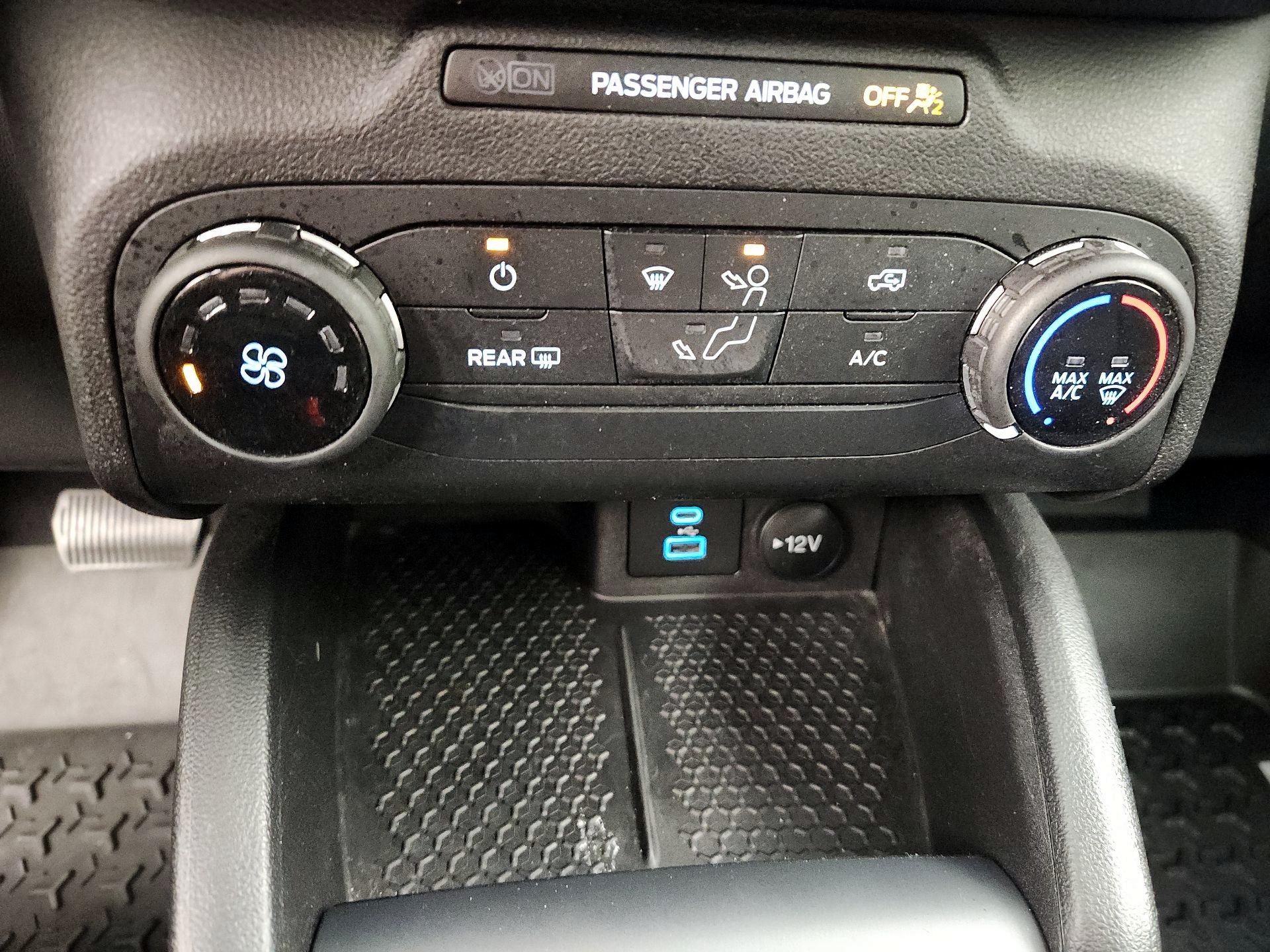 Thumbnail: 2022 Ford Bronco Sport - 16