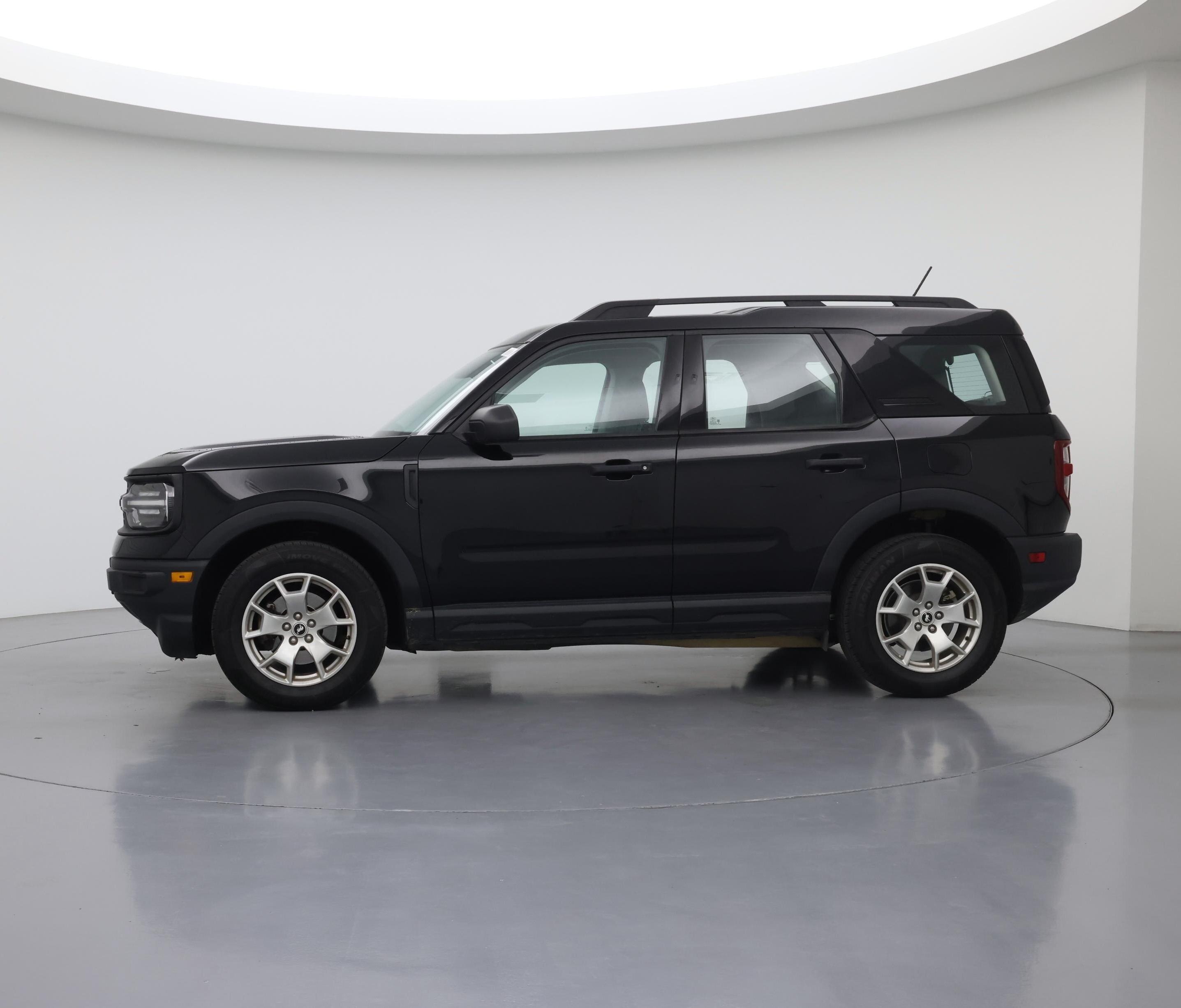 Thumbnail: 2022 Ford Bronco Sport - 3