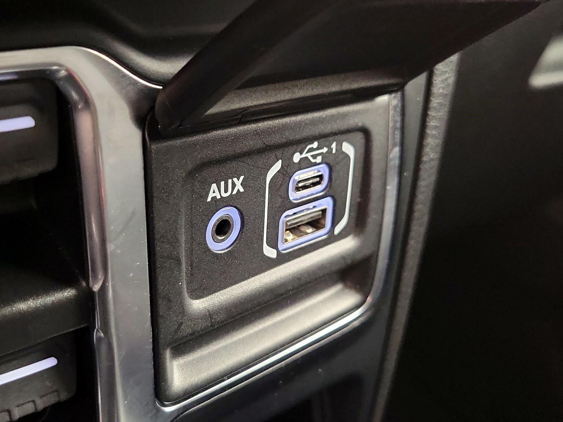 Thumbnail: 2024 Jeep Wrangler - 18