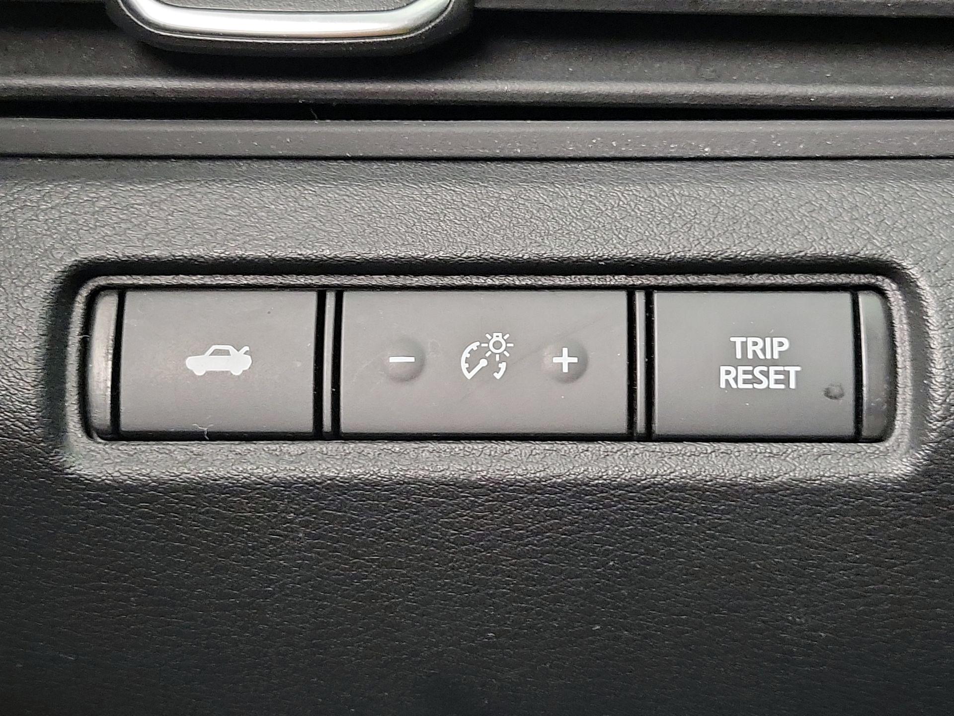 Thumbnail: 2020 Nissan Altima - 13