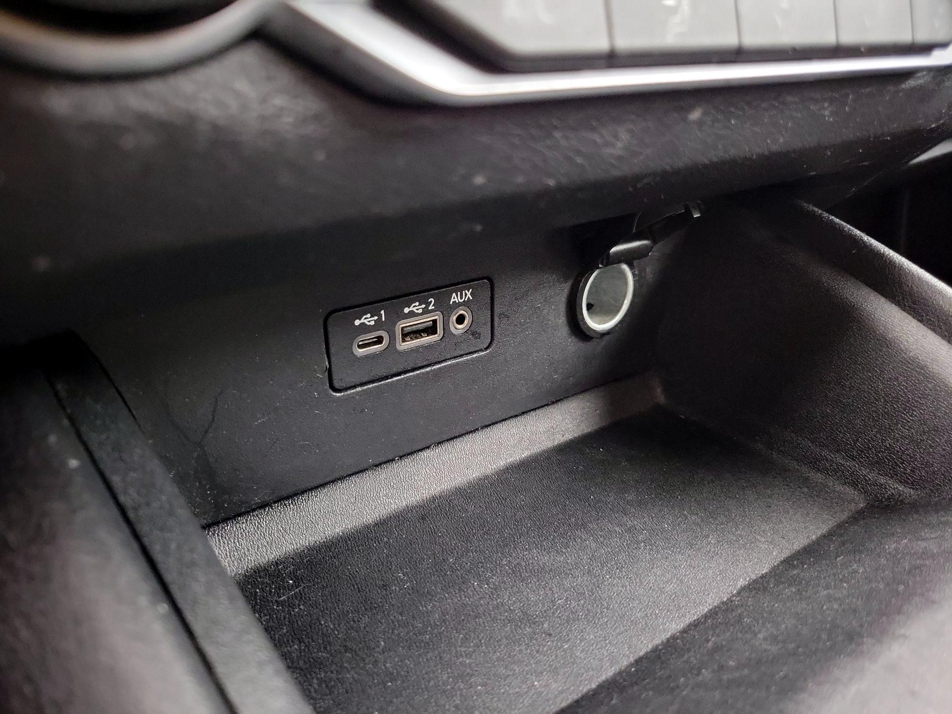 Thumbnail: 2020 Nissan Altima - 18