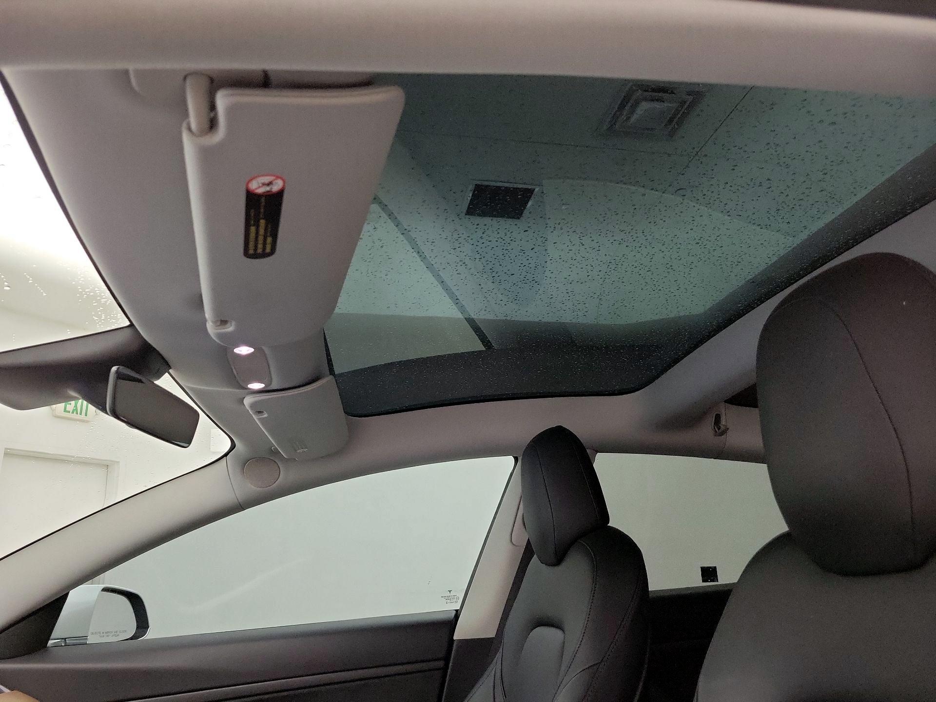 Thumbnail: 2020 Tesla Model 3 - 17