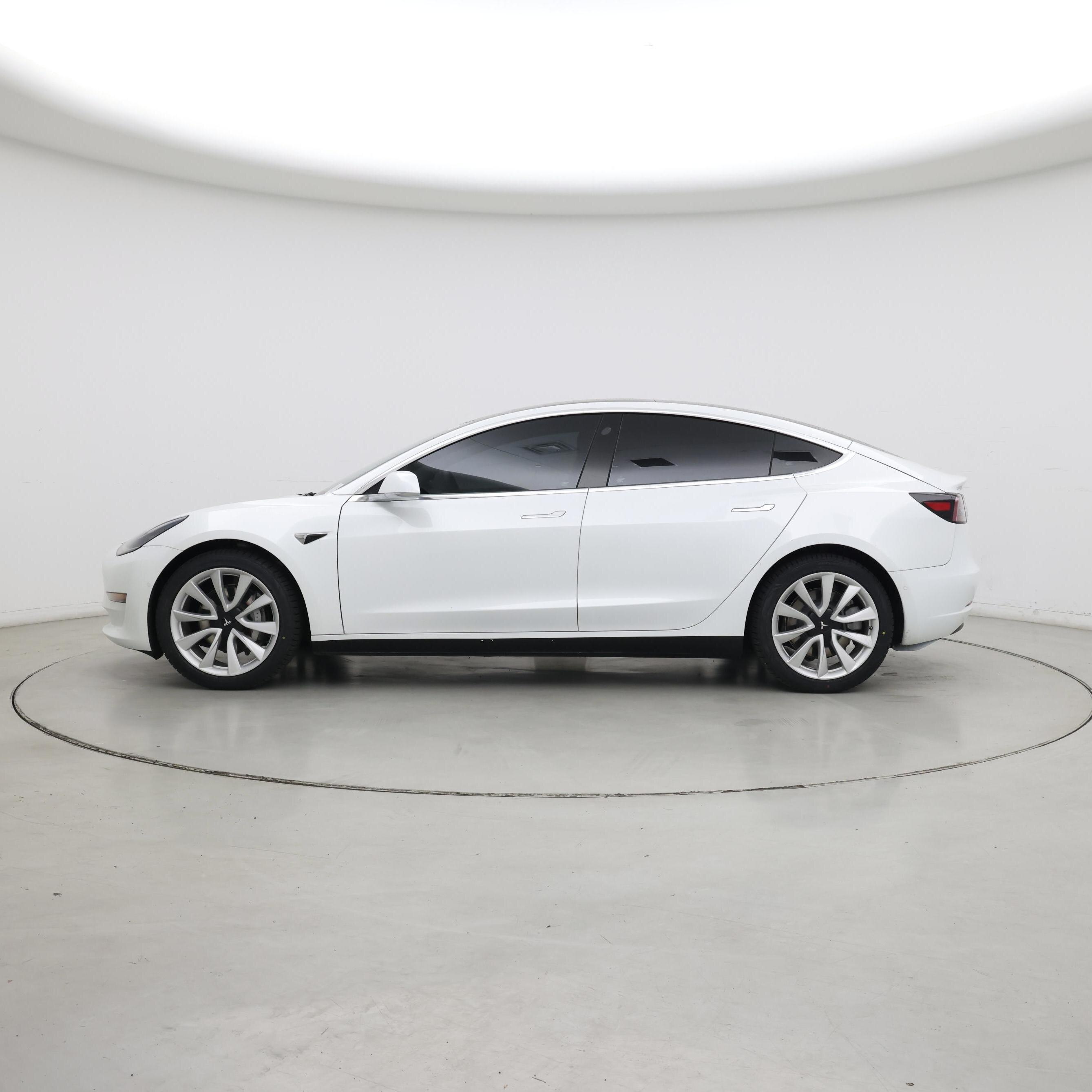 Thumbnail: 2020 Tesla Model 3 - 3