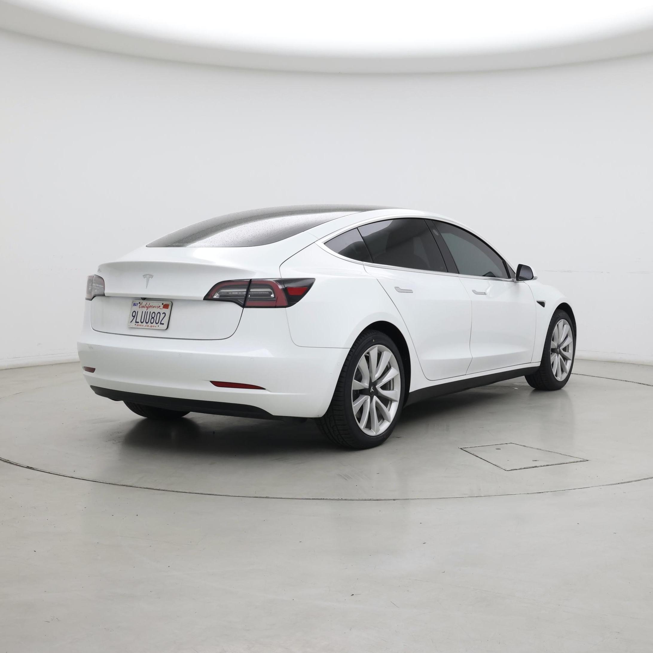 Thumbnail: 2020 Tesla Model 3 - 8