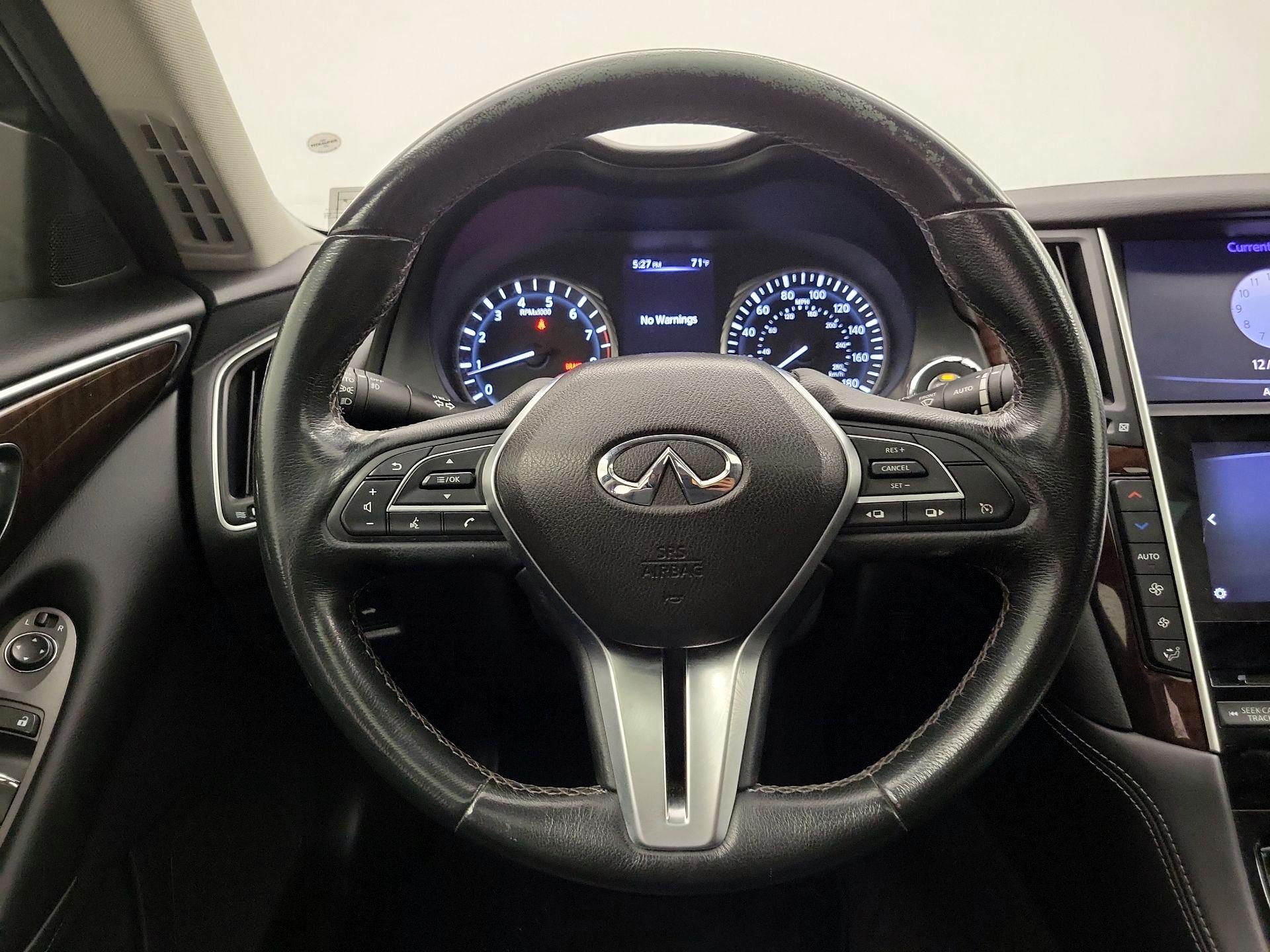 Thumbnail: 2018 INFINITI Q50 - 10