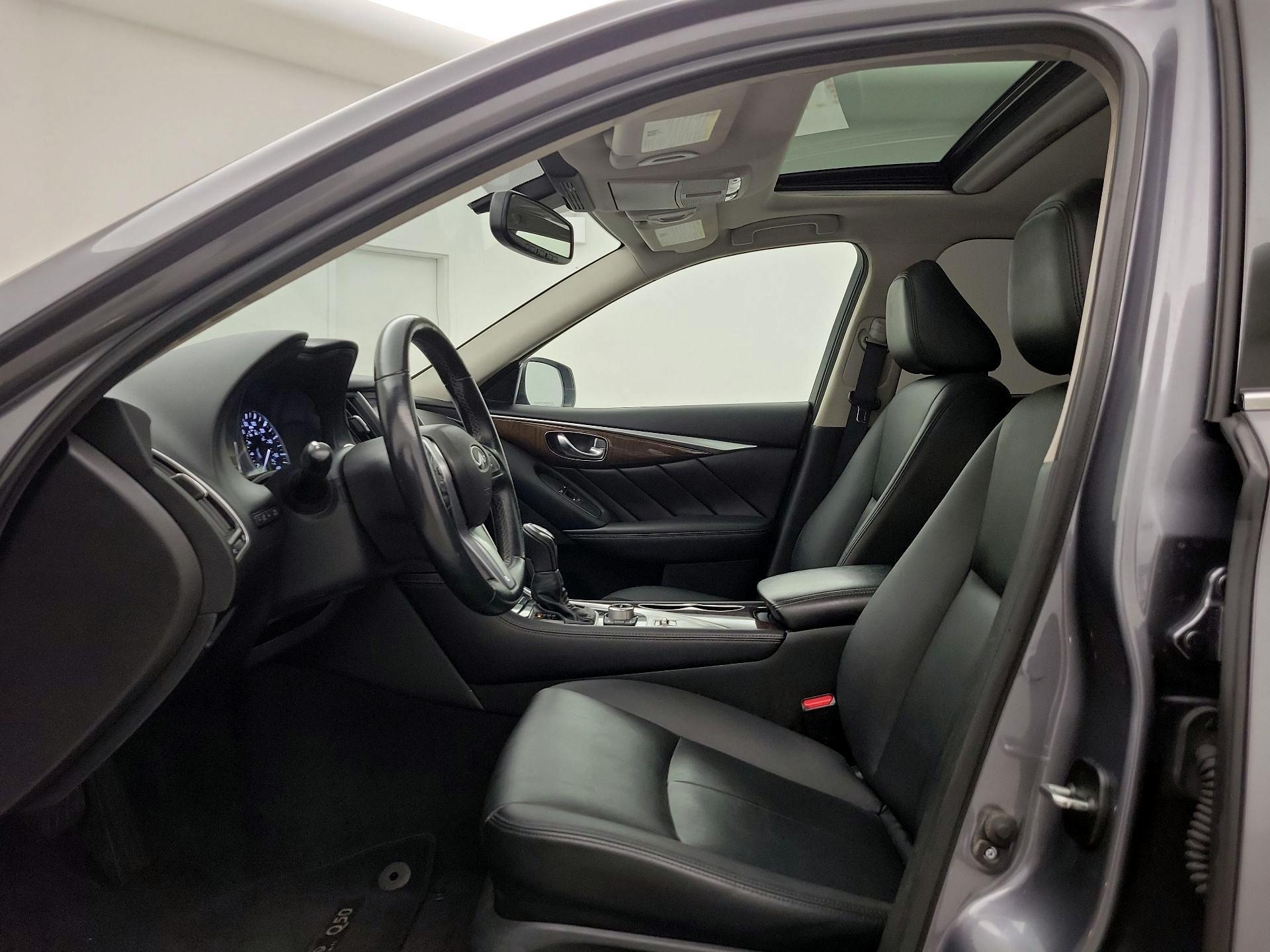 Thumbnail: 2018 INFINITI Q50 - 19